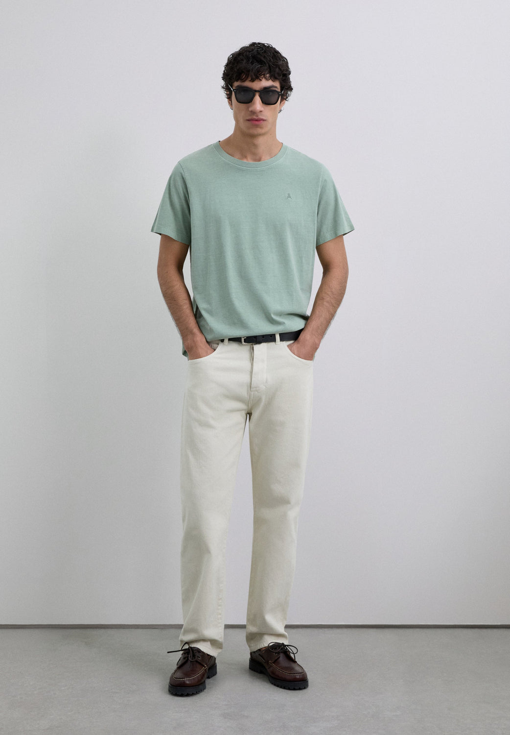 CAMISETA CALAVERA BORDADA TONO - Scalpers