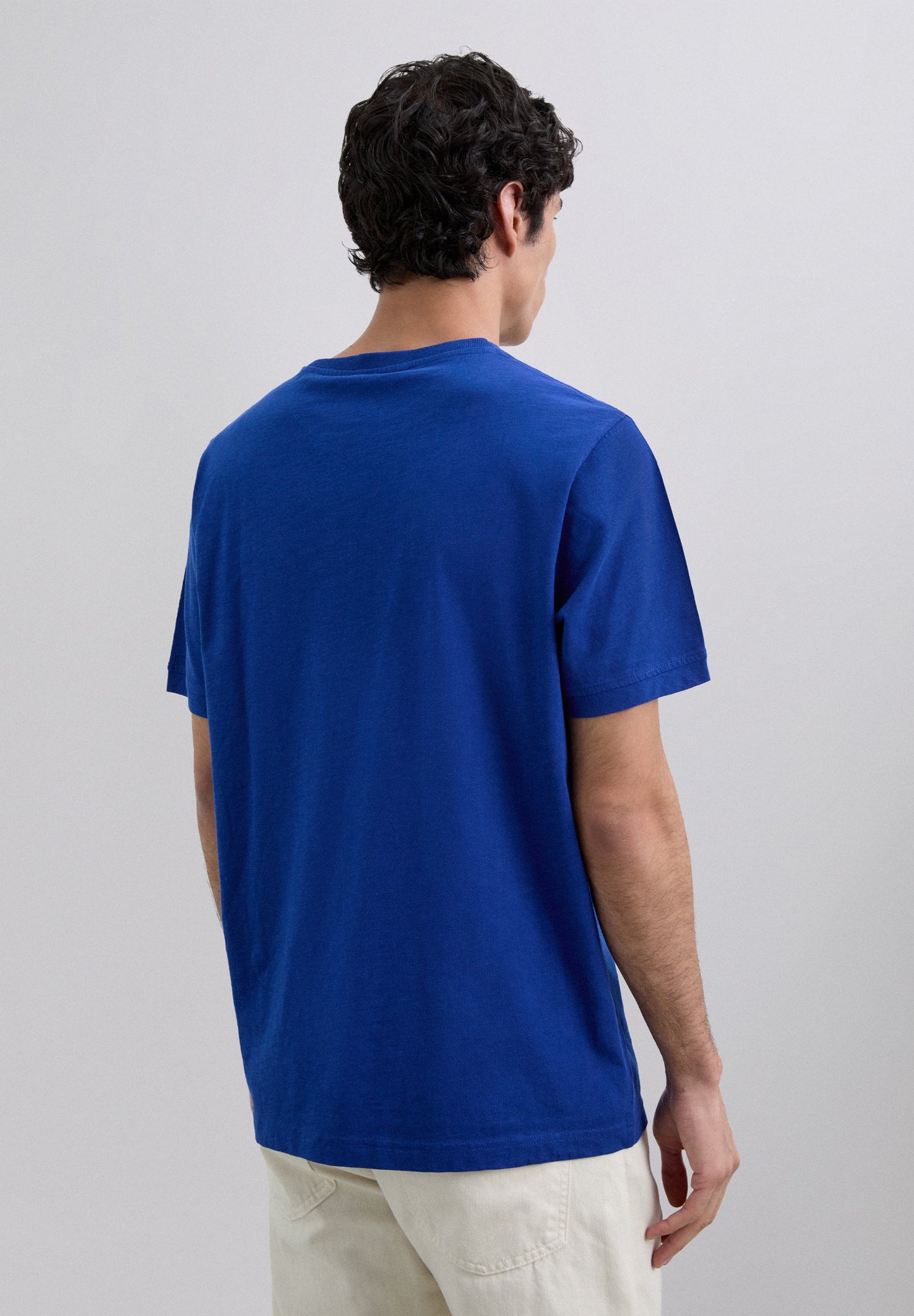 CAMISETA BORDADA EFECTO LAVADO