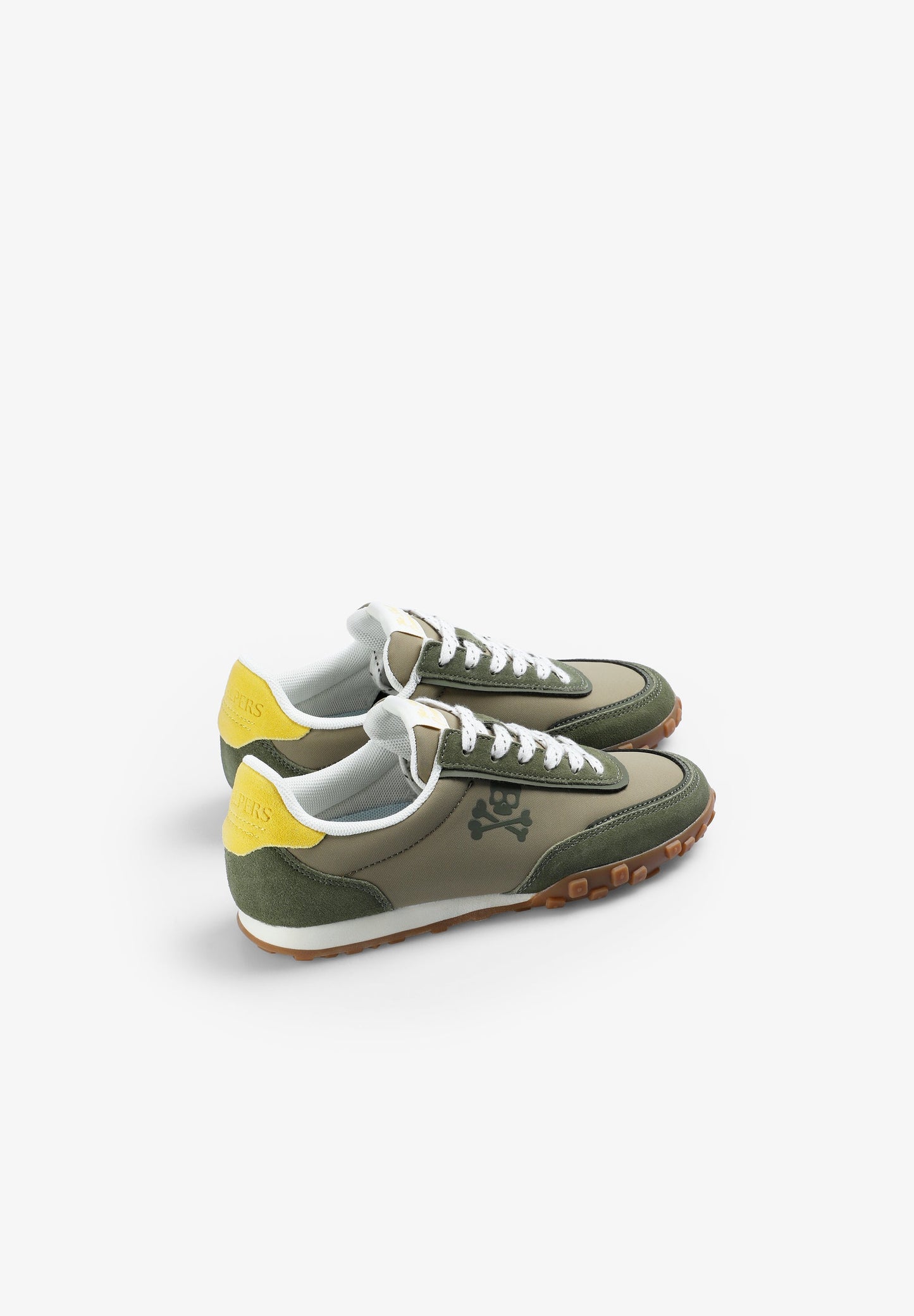 RETRO SNEAKERS WITH CONTRAST DETAILS