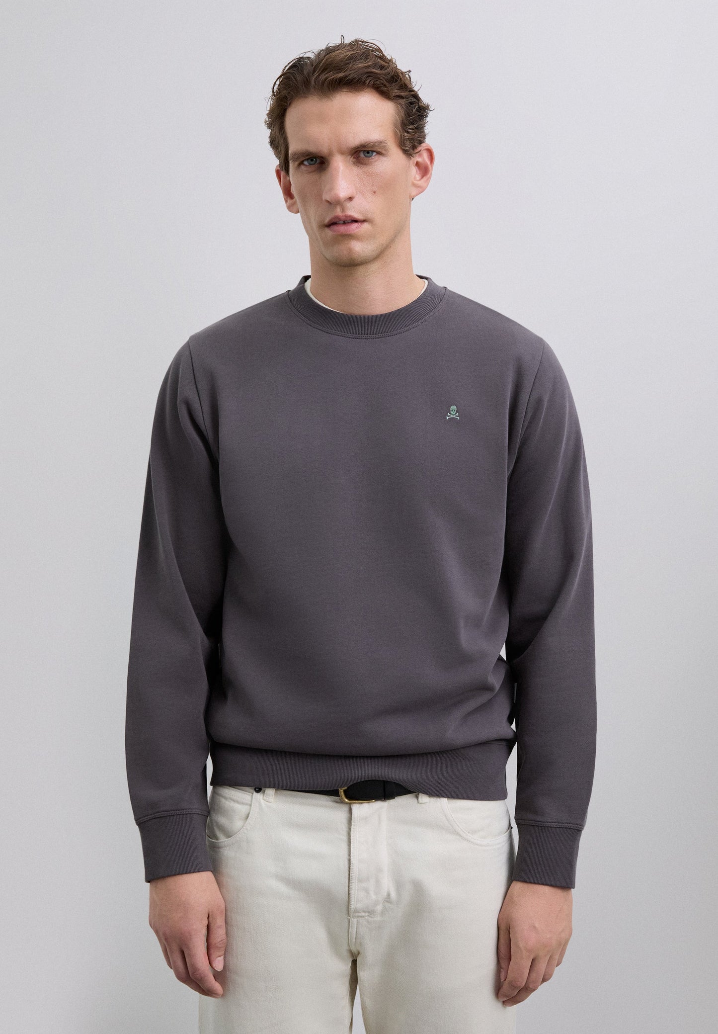 SWEATSHIRT WITH EMBROIDERED SKULL