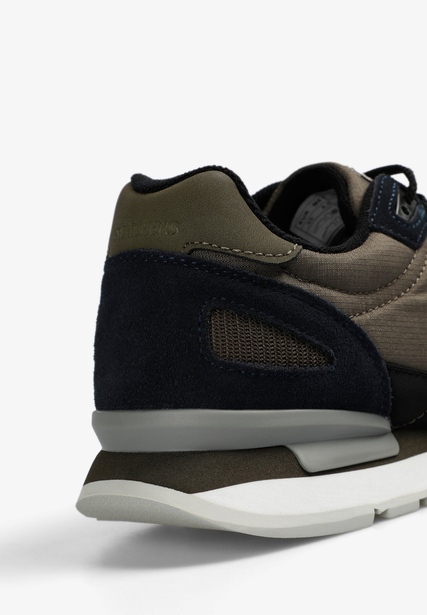 LEATHER SKULL SNEAKERS