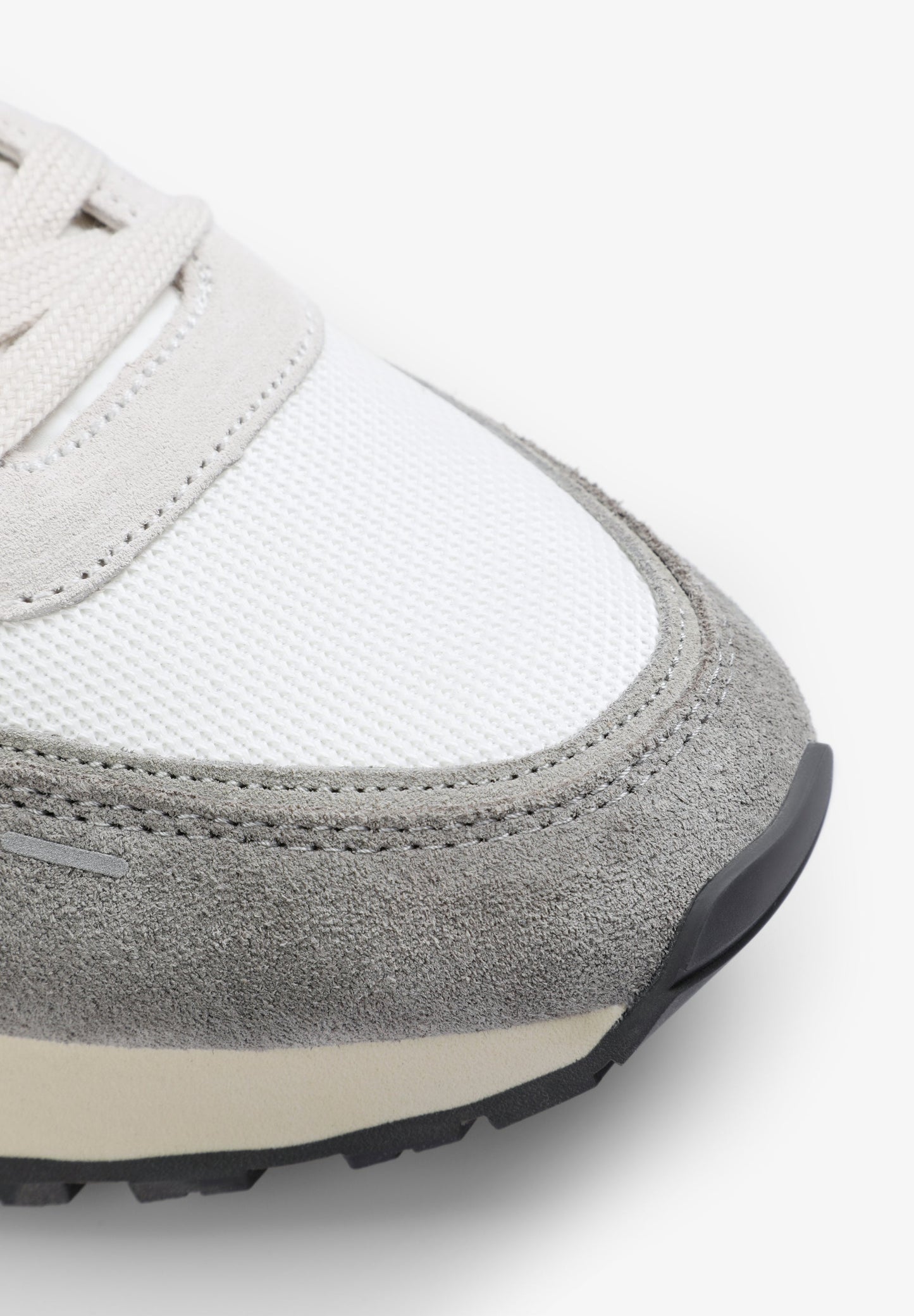 SNEAKERS WITH SIDE SKULL