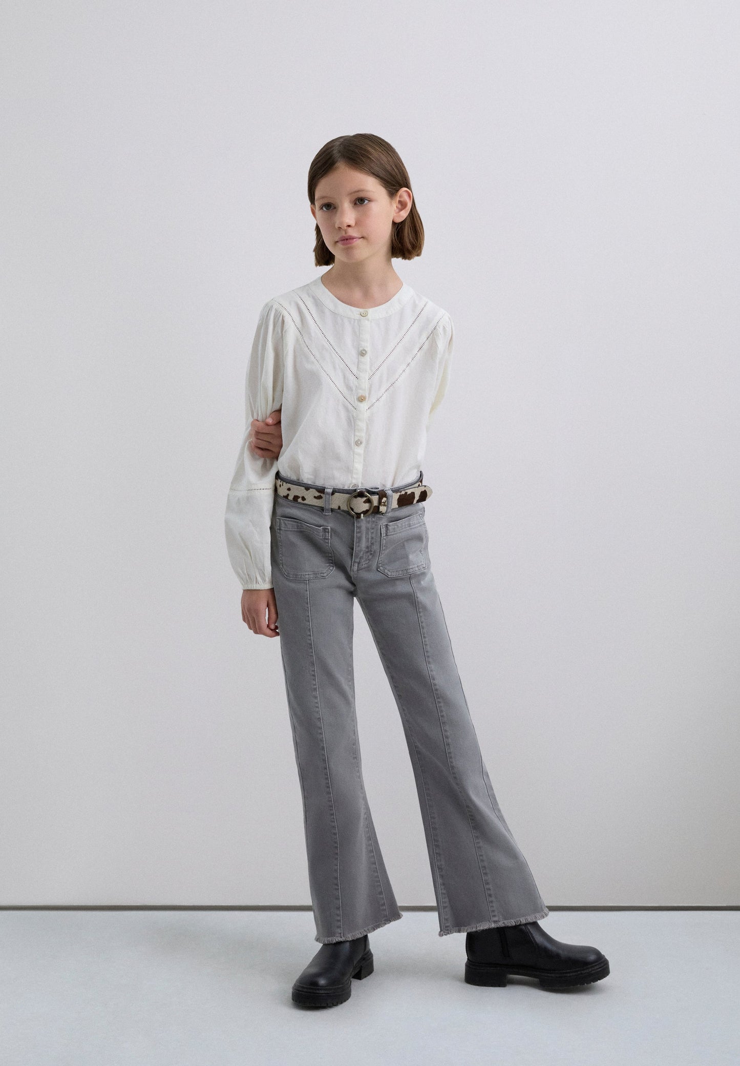 EMBROIDERED ROMANTIC SHIRT