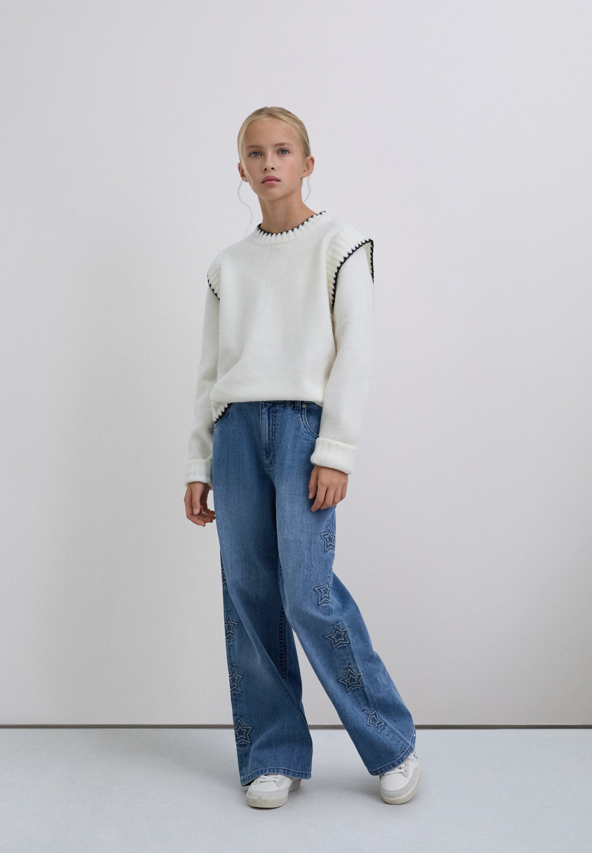 WIDE LEG TROUSERS WITH EMBROIDERED STARS