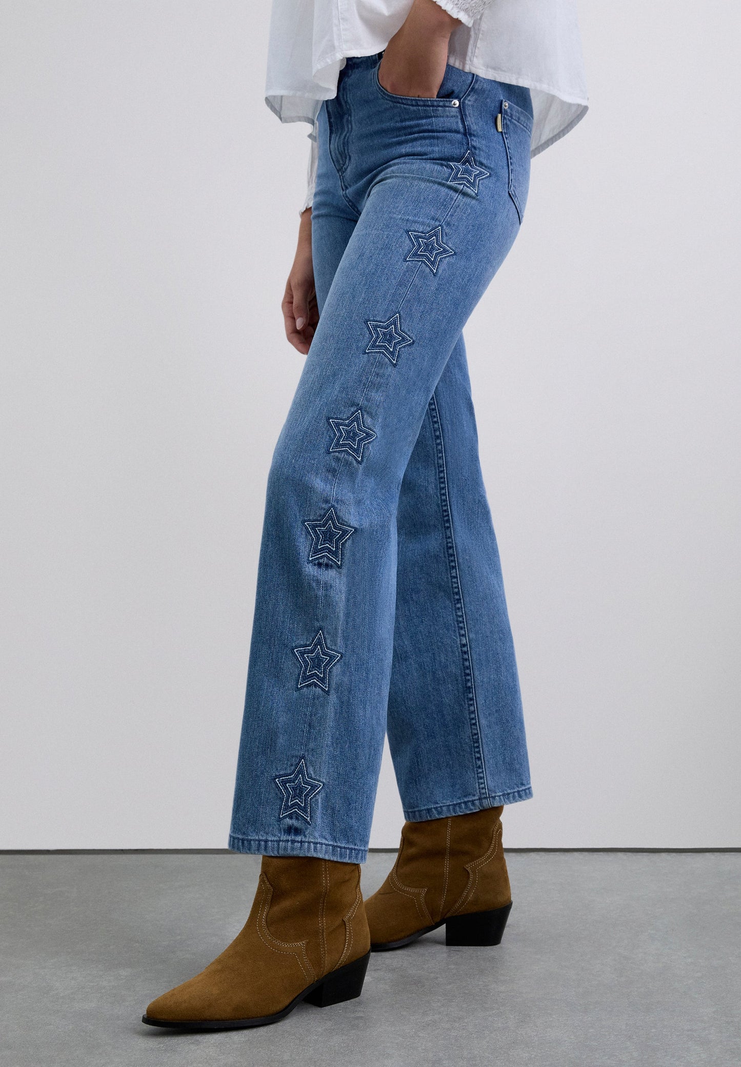 WIDE LEG TROUSERS WITH EMBROIDERED STARS