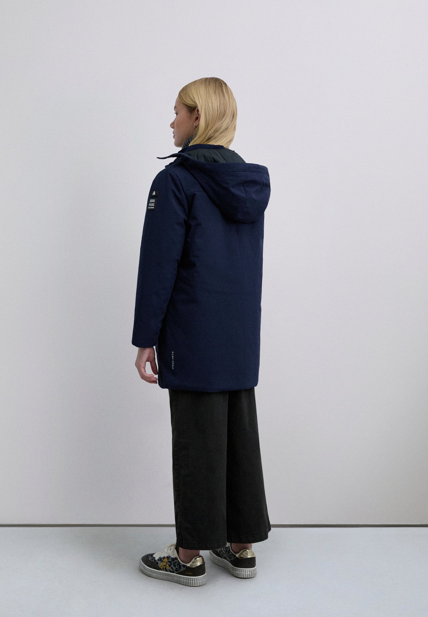 LONG PARKA WITH SIDE PATCH