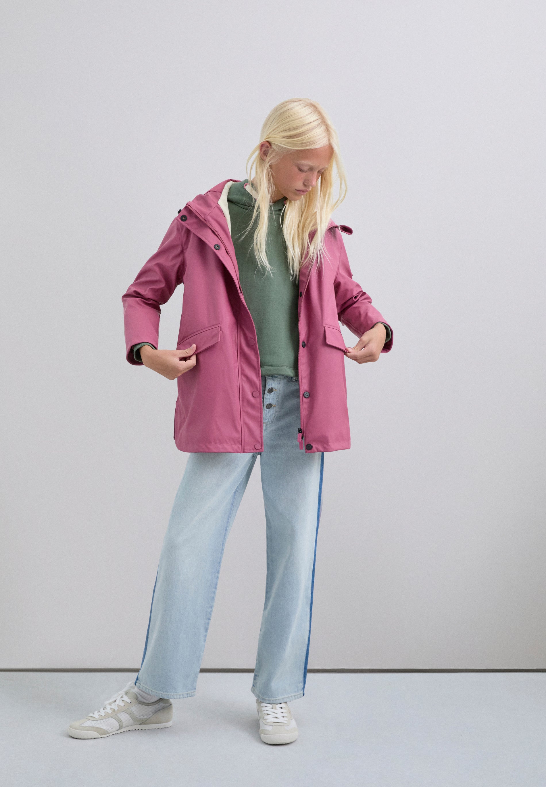 WATERPROOF JACKET