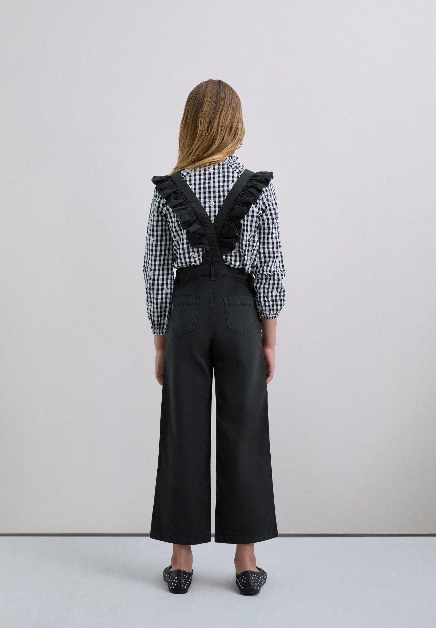 DUNGAREES WITH RUFFLES