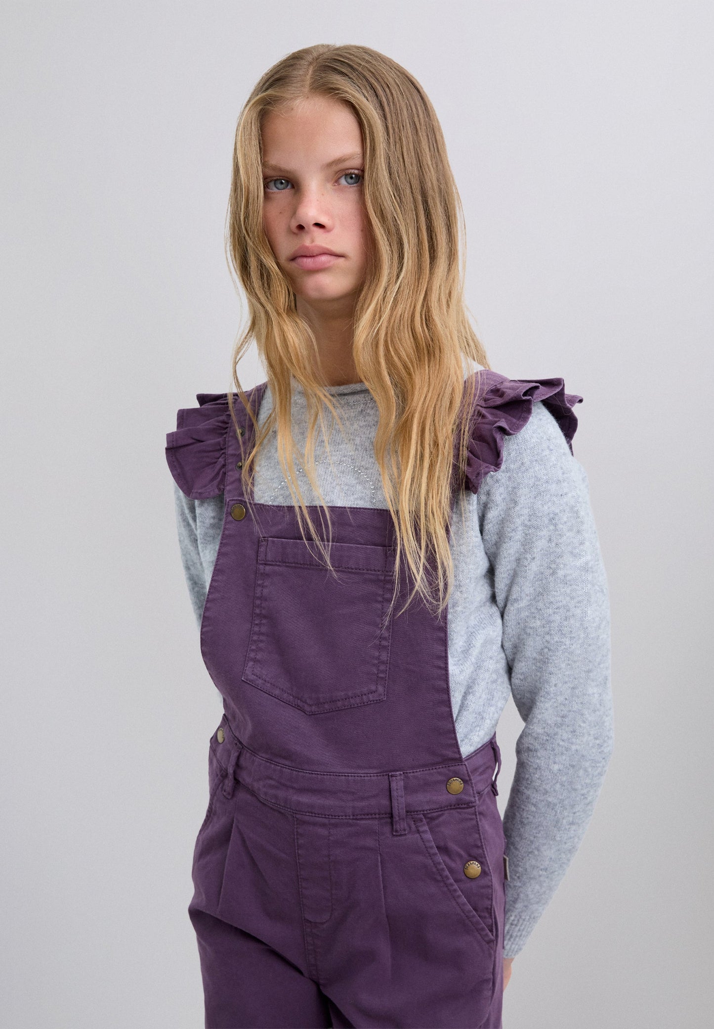 DUNGAREES WITH RUFFLES