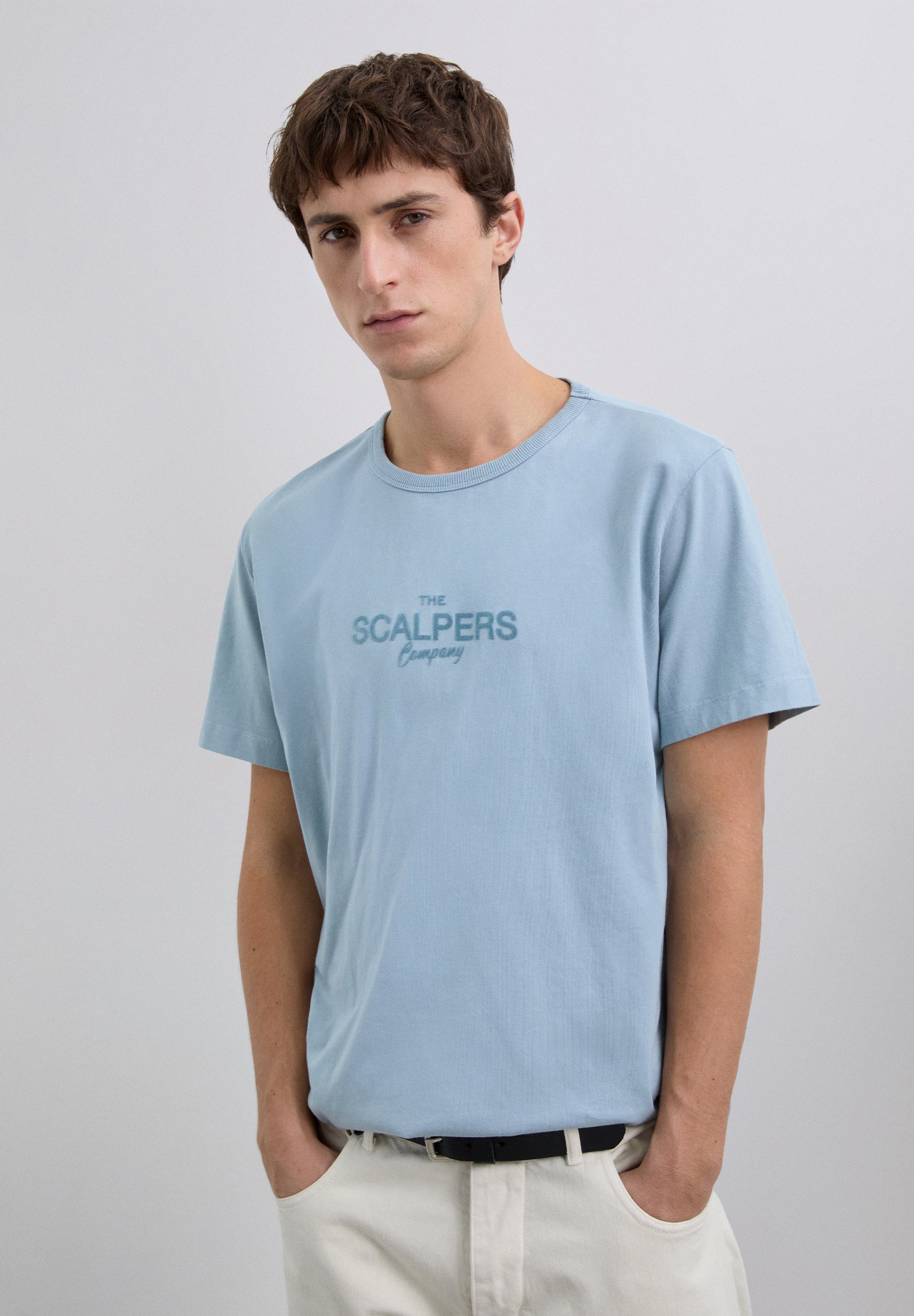 T-SHIRT WITH FRONT LOGO