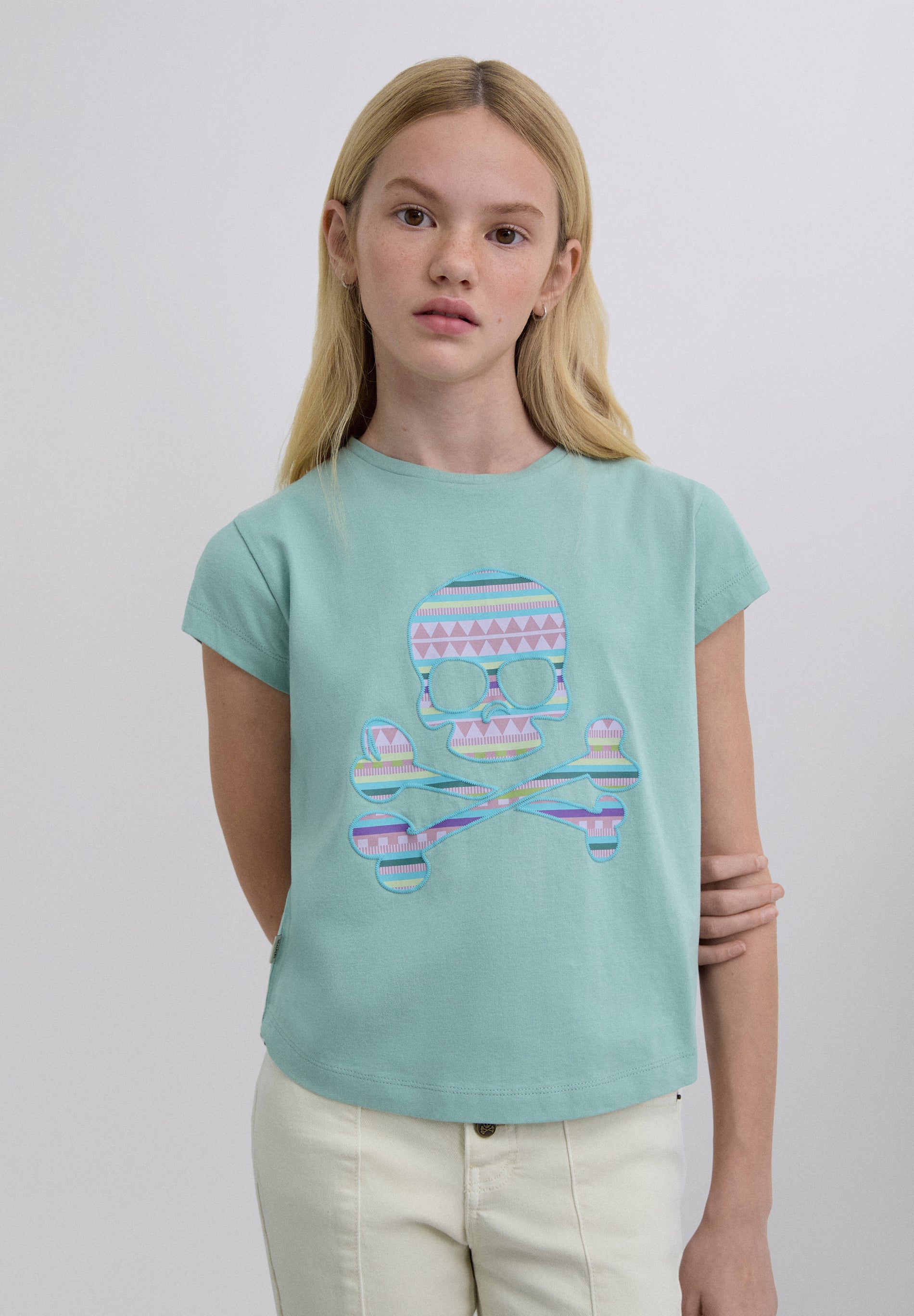 T-SHIRT WITH SKULL PRINT