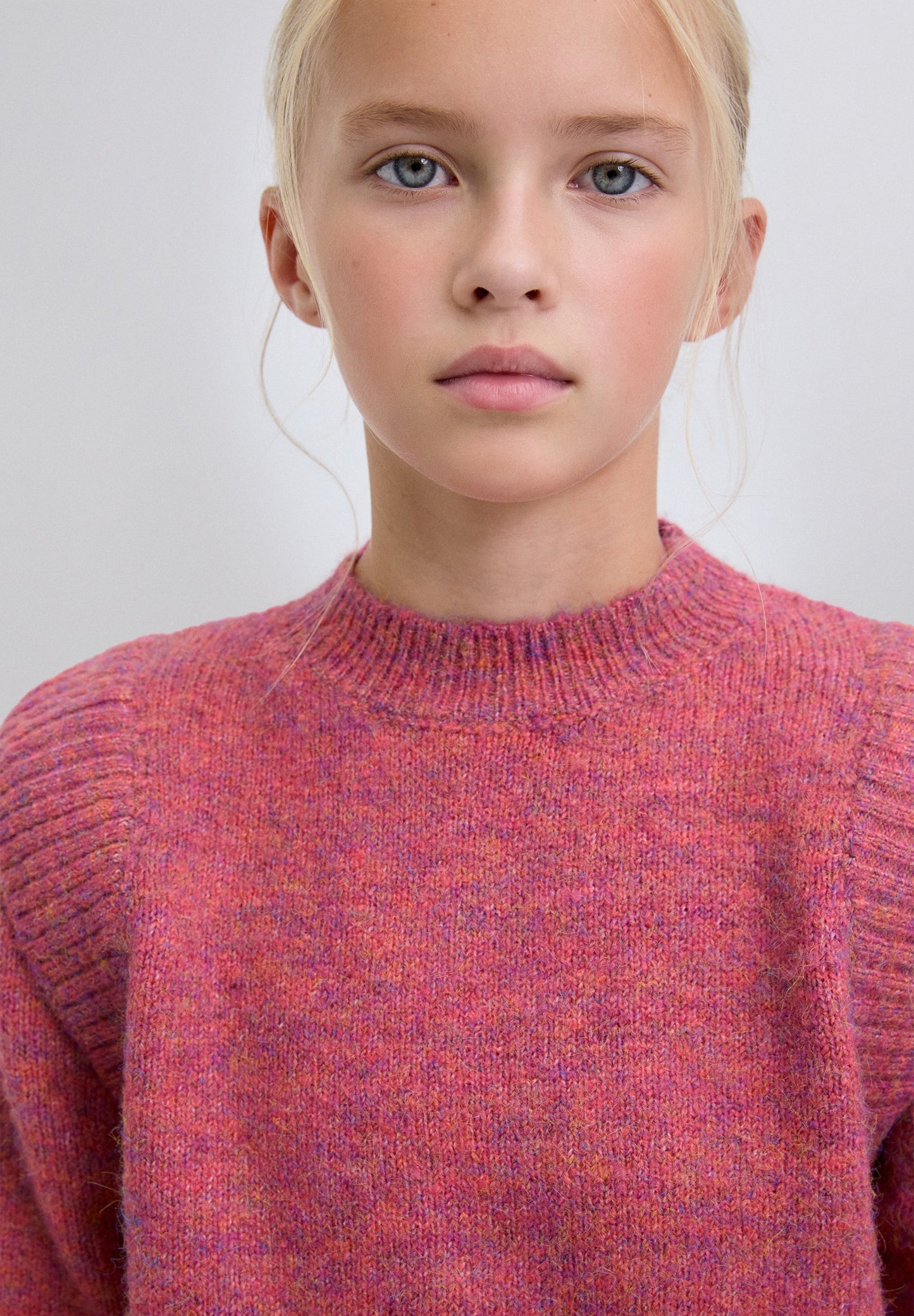 KNIT SWEATER