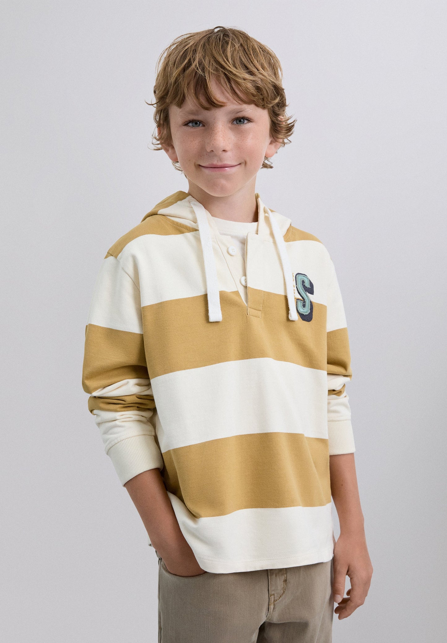 STRIPED HOODIE WITH SKULL