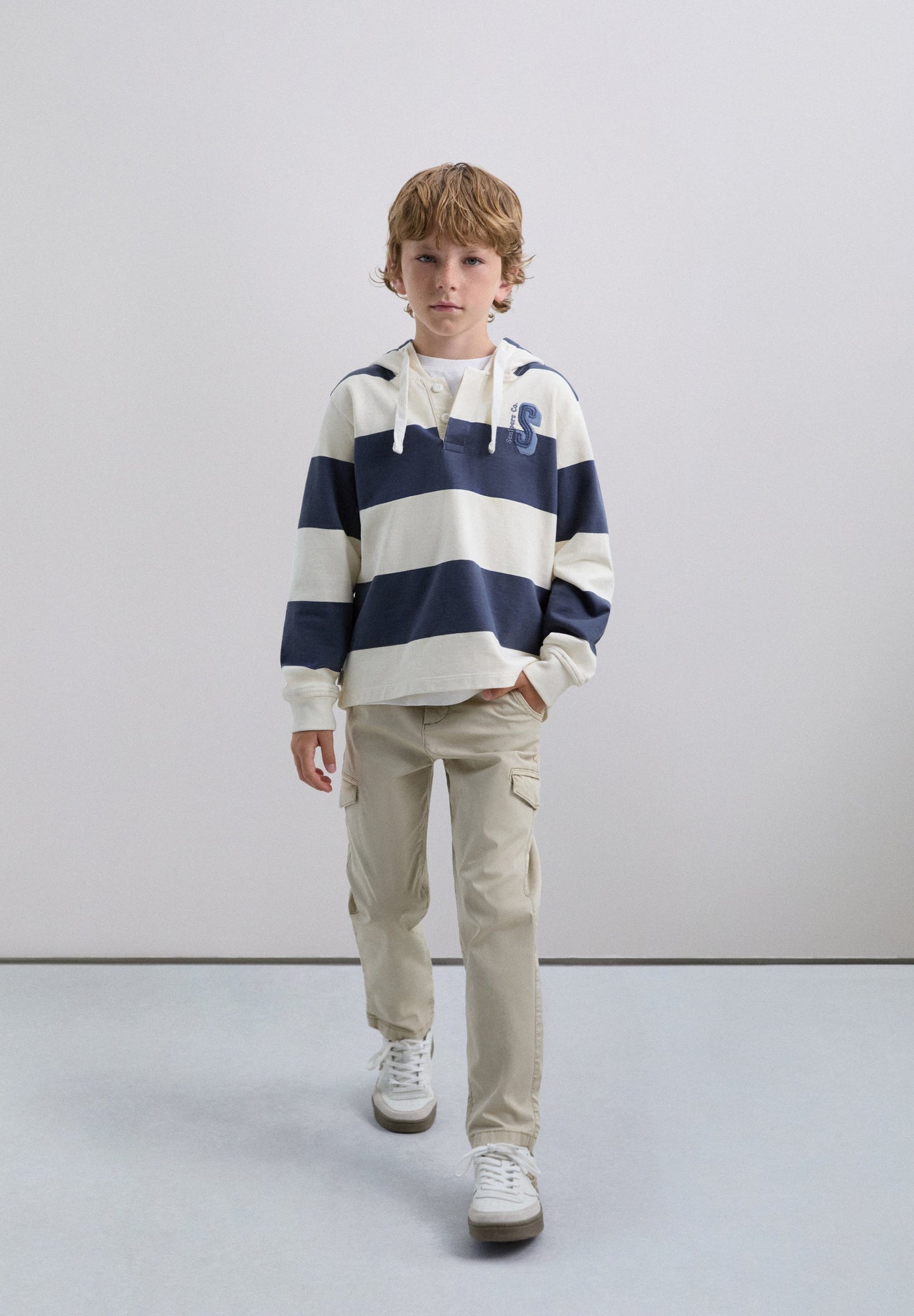 STRIPED HOODIE WITH SKULL