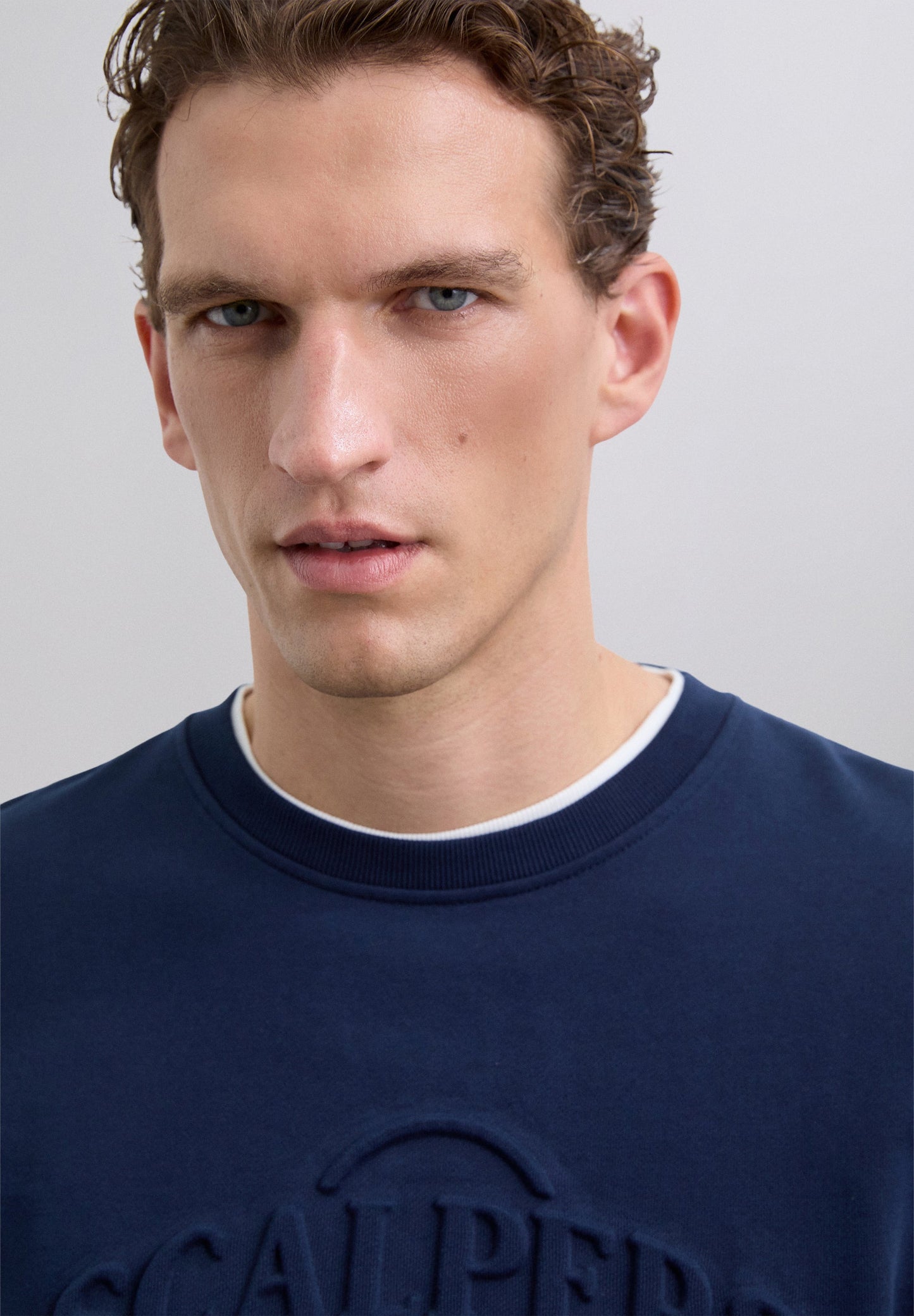 SWEATSHIRT WITH RAISED LOGO