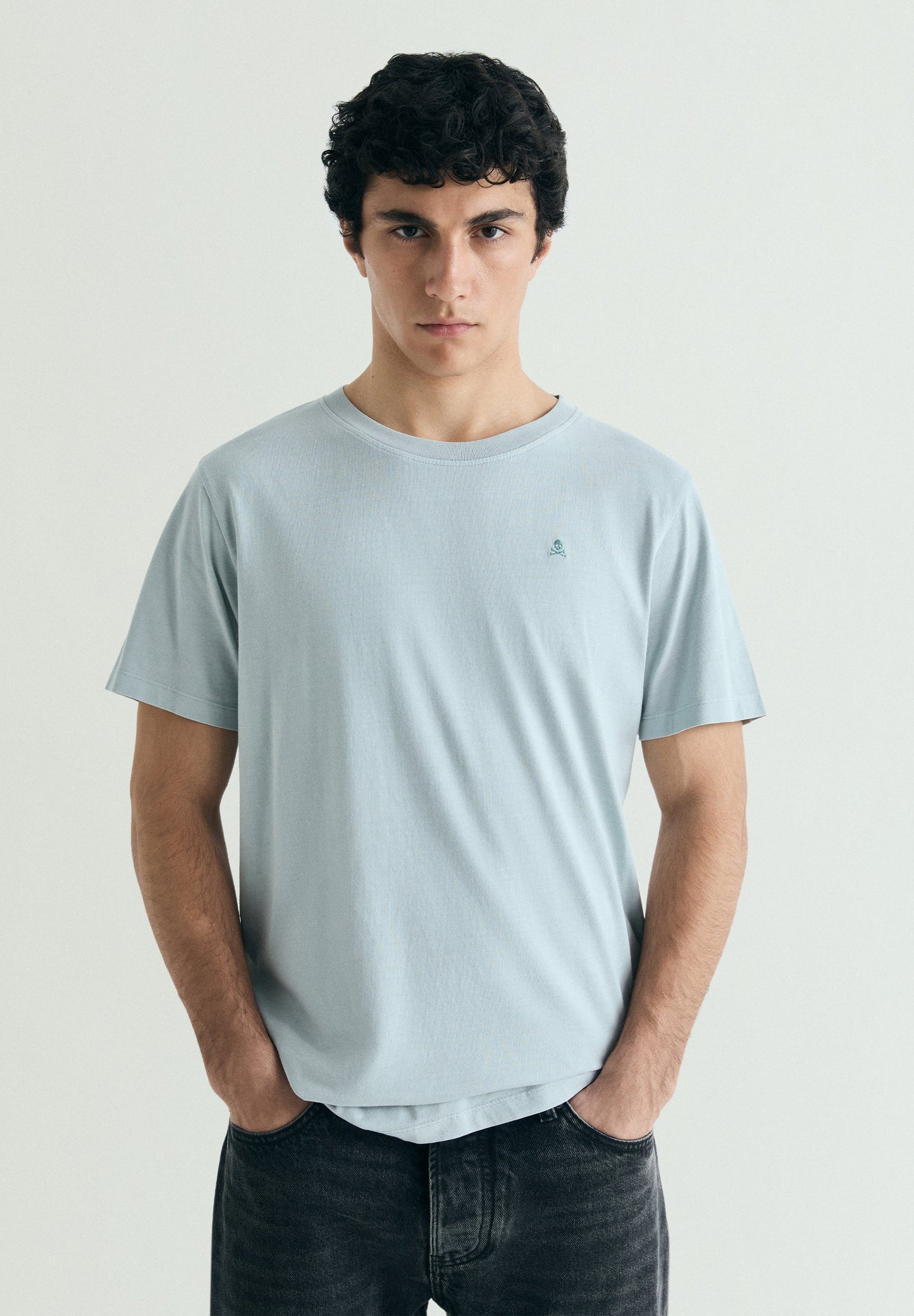 EMBROIDERED WASHED EFFECT T-SHIRT