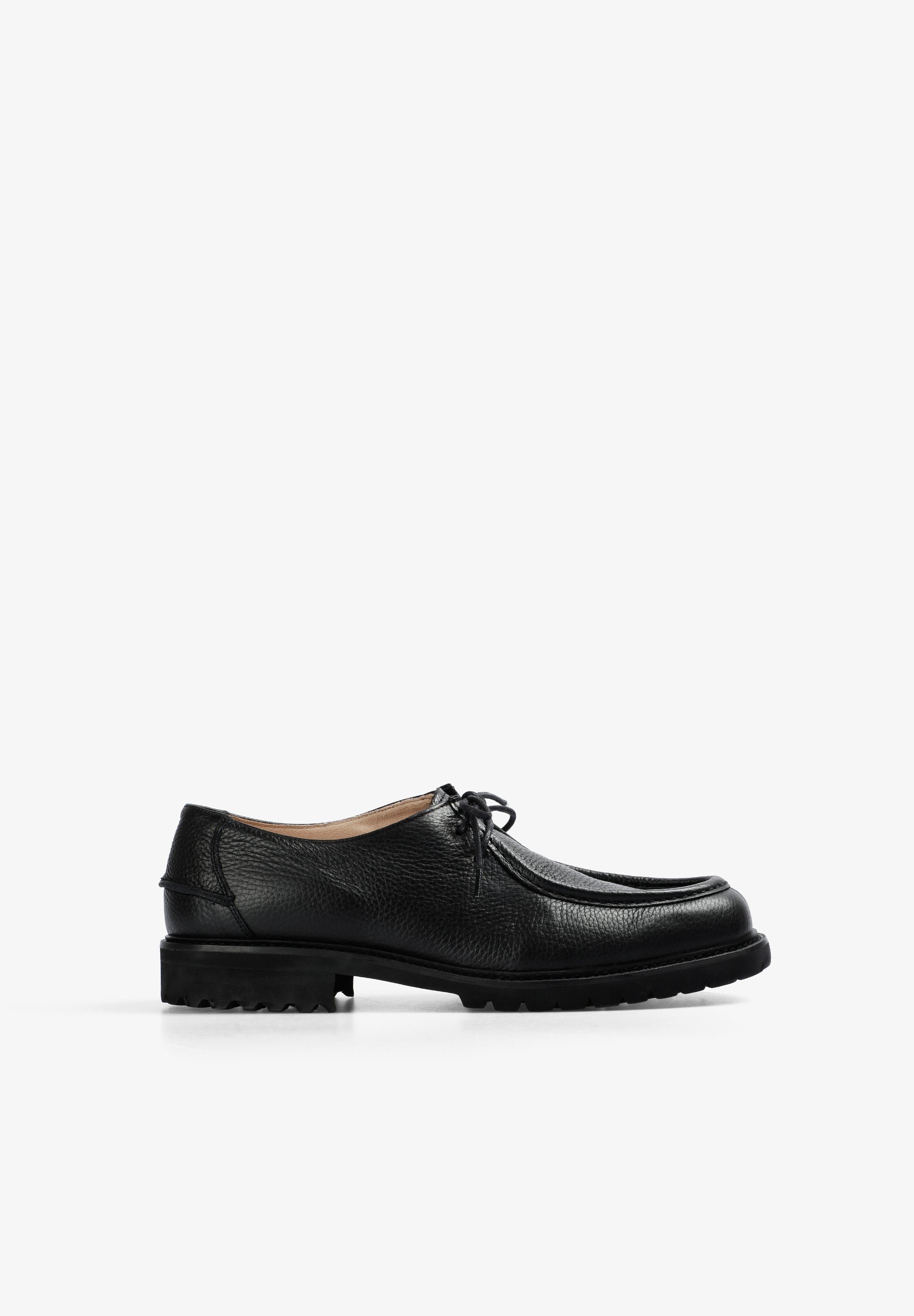 LEATHER SHOES WITH TRACK SOLES