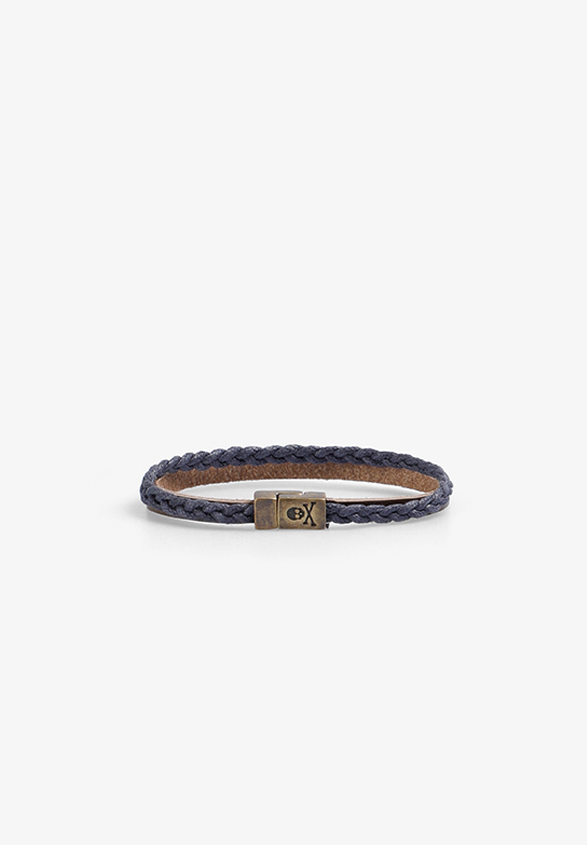 LEATHER BRACELET WITH SKULL