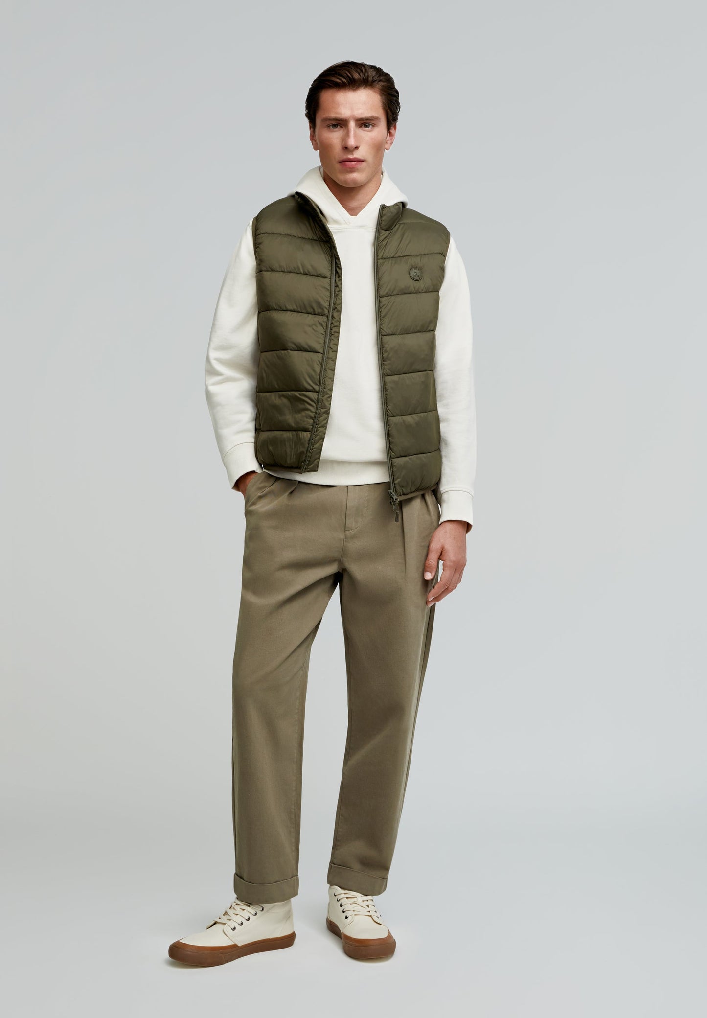 LIGHTWEIGHT PADDED VEST