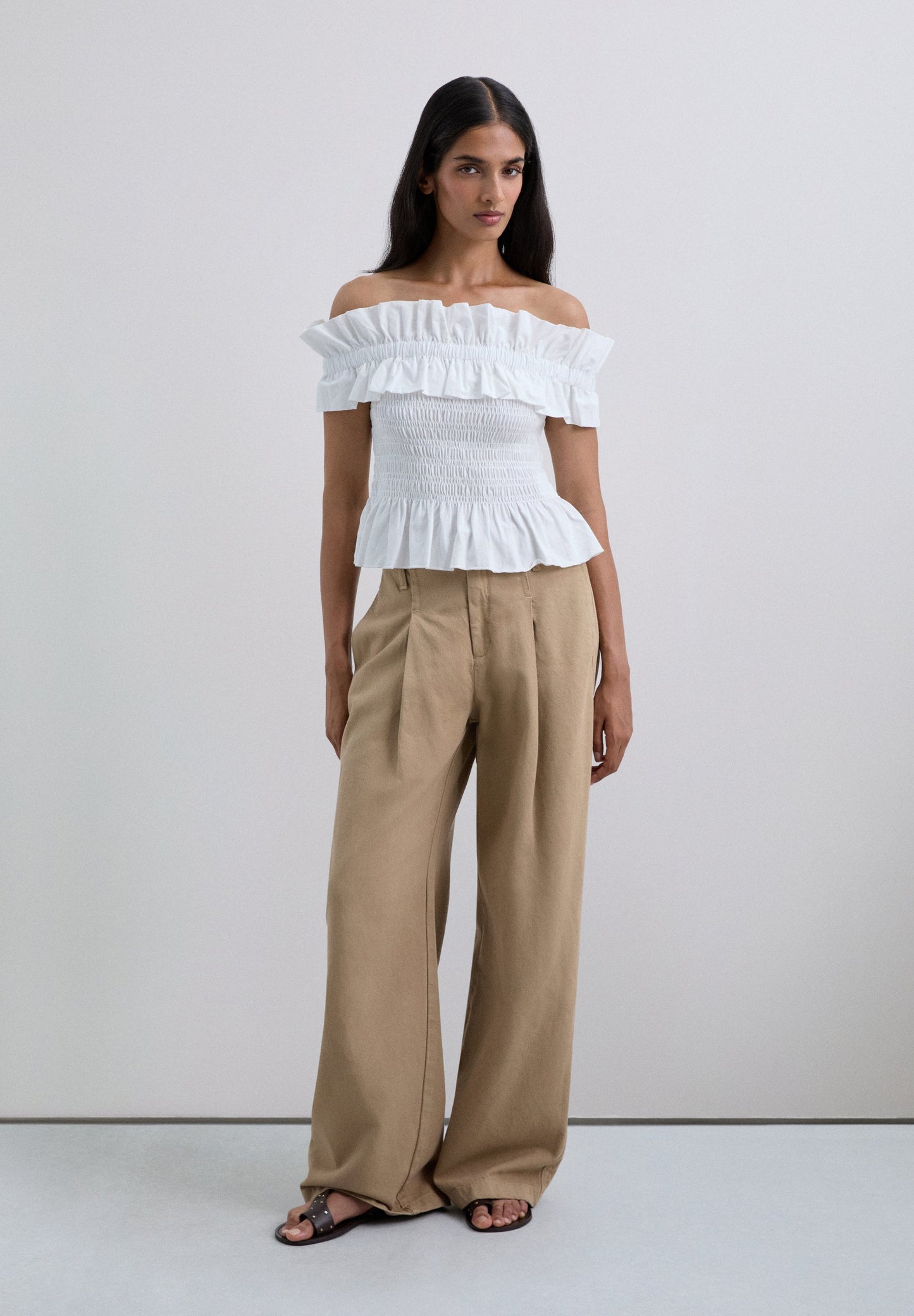GATHERED RUFFLES TOP