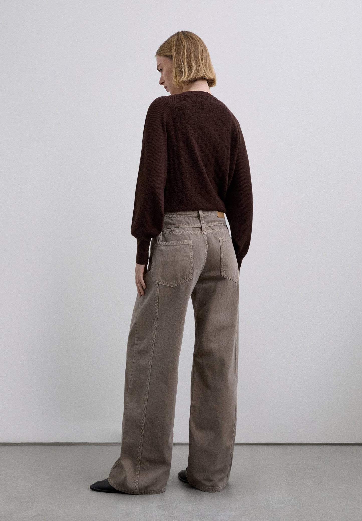 JEANS WITH WAISTBAND DETAIL