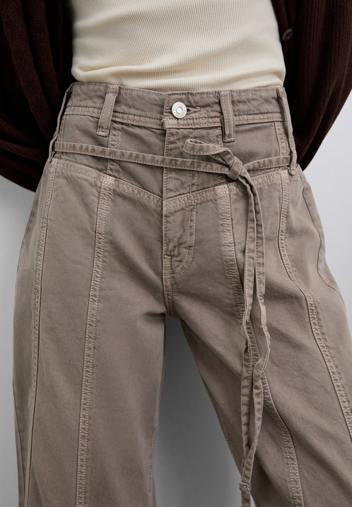 JEANS WITH WAISTBAND DETAIL