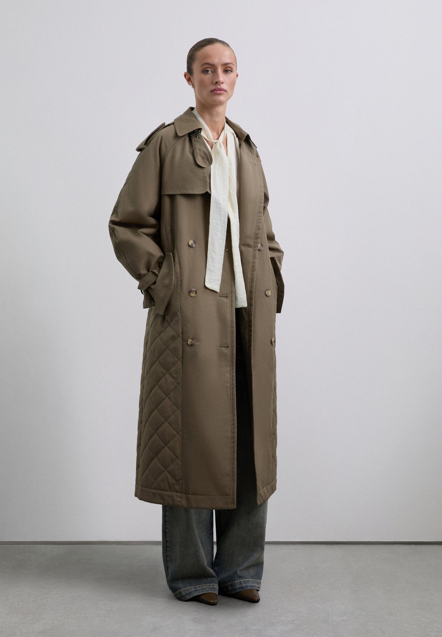 SCQUILTEDTRENCH COAT