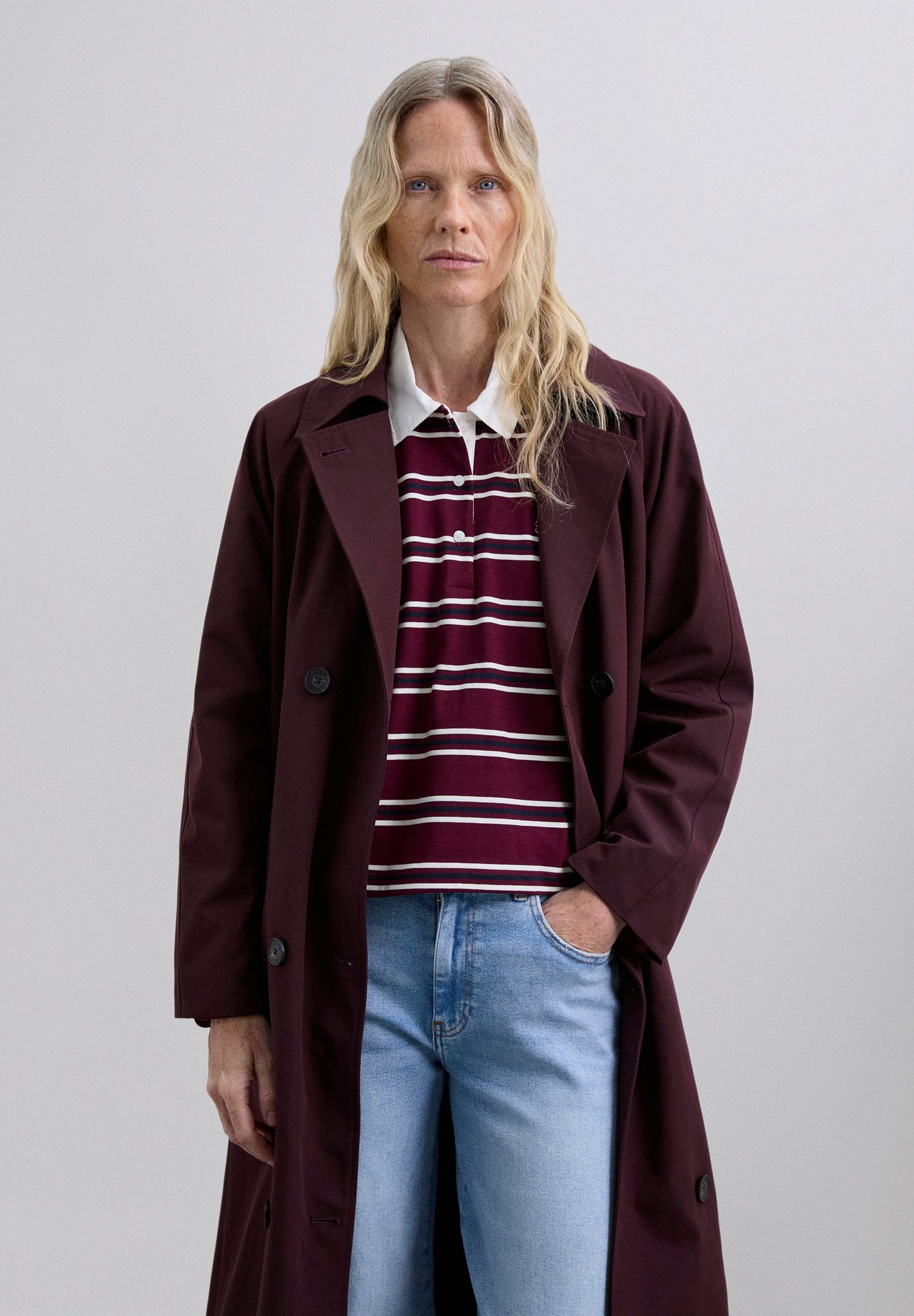 WATERPROOF TRENCH COAT