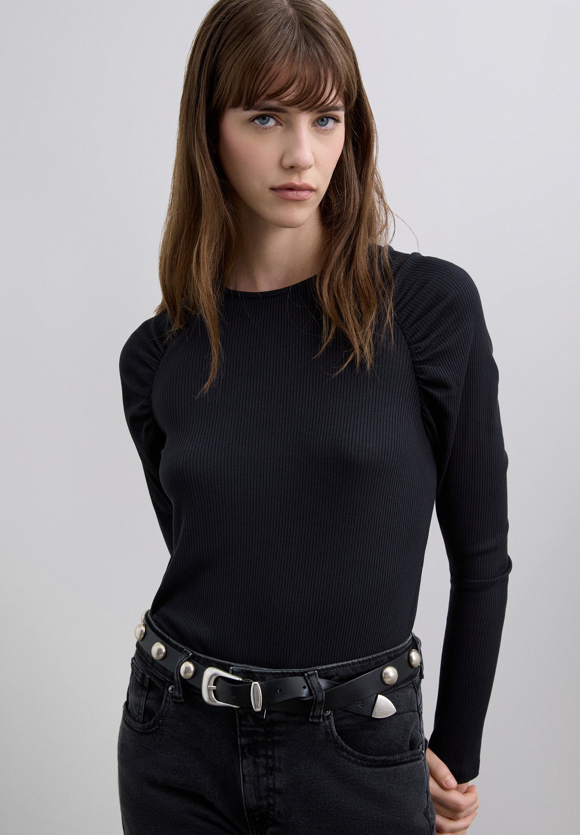 RIBBED T-SHIRT WITH GATHERED SHOULDER DETAIL