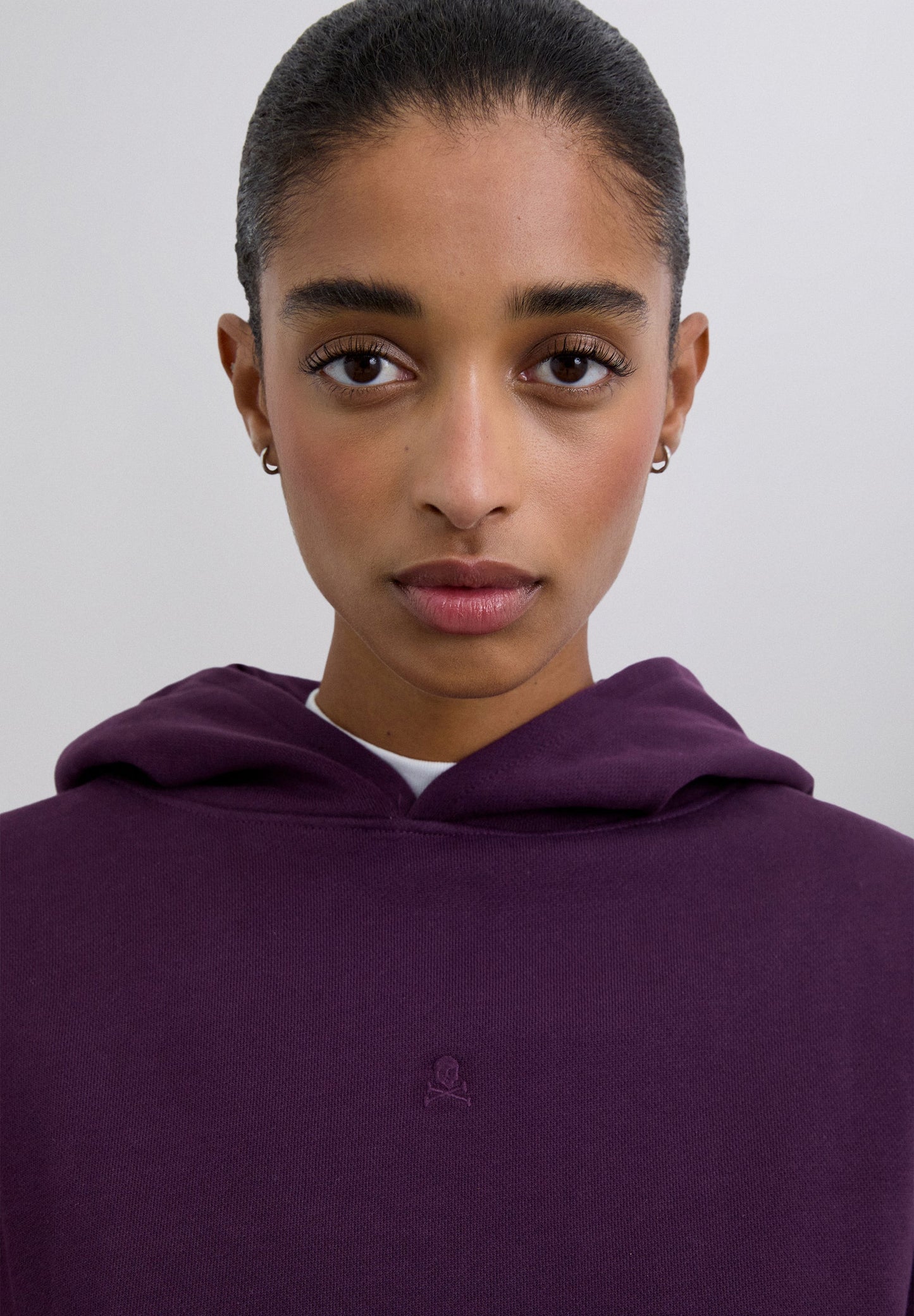 BASIC HOODIE WITH SKULL