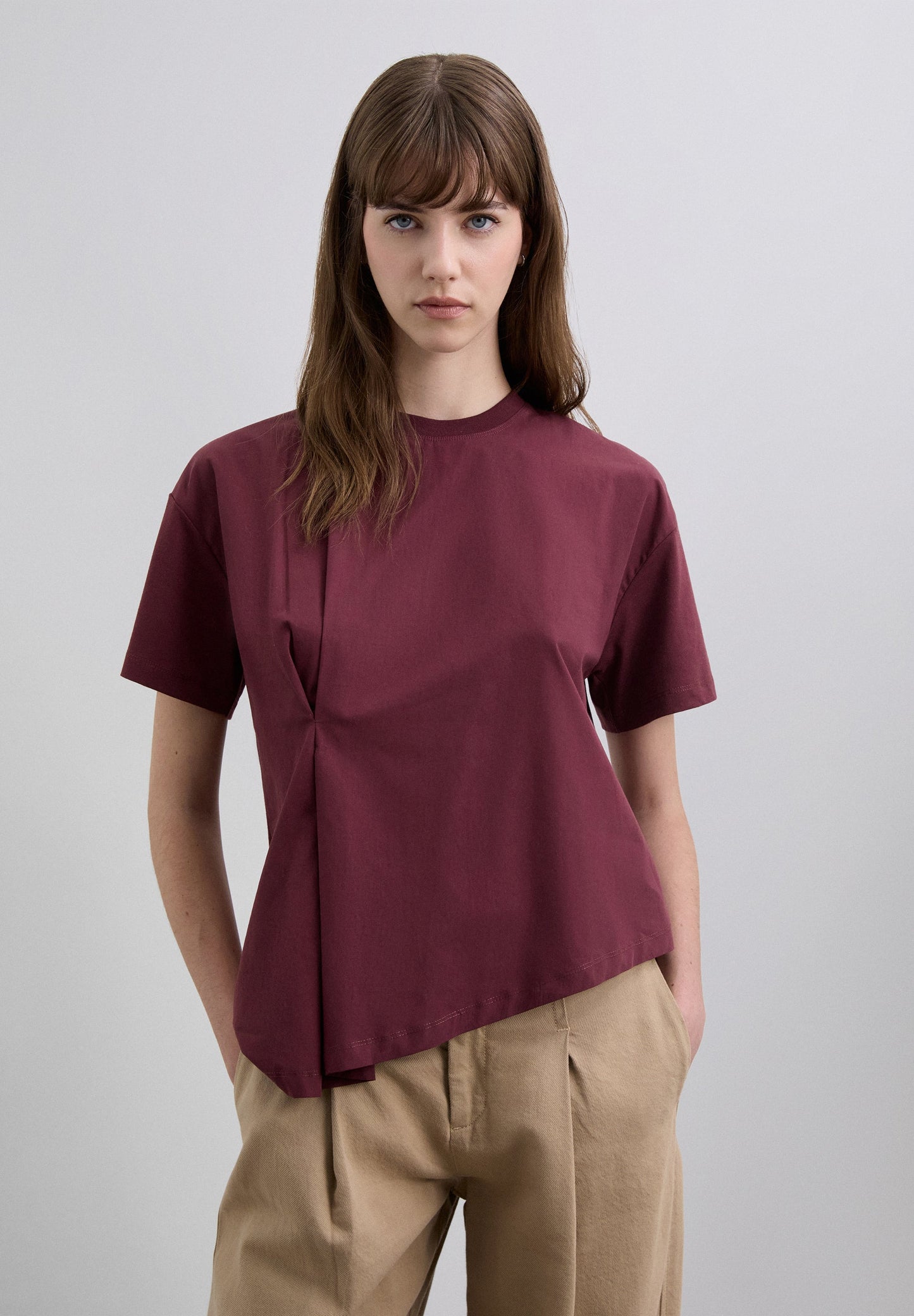 ASYMMETRIC ROUND NECK T-SHIRT