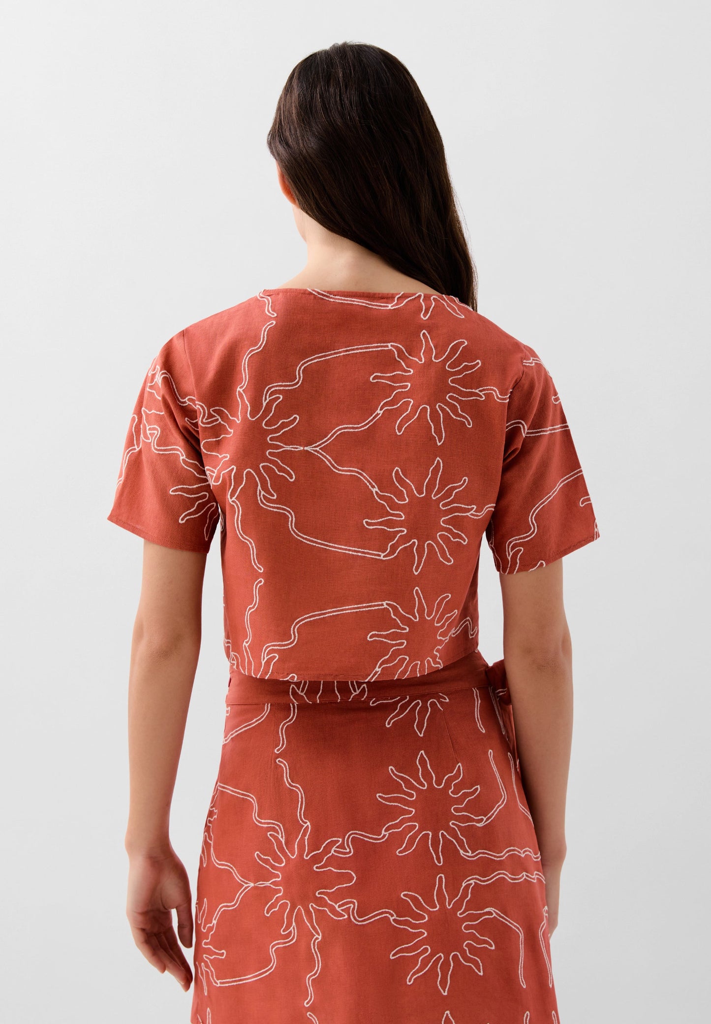 EMBROIDERED LINEN TOP | ROBIN X SCALPERS