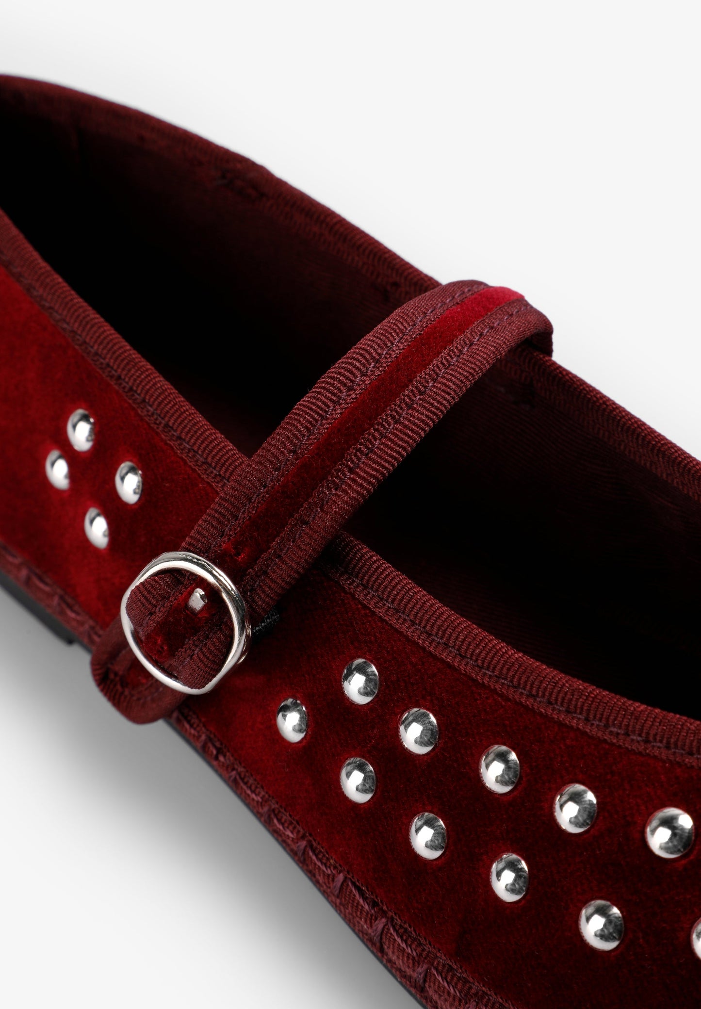 SCSTUDSSTRAP SLIPPER