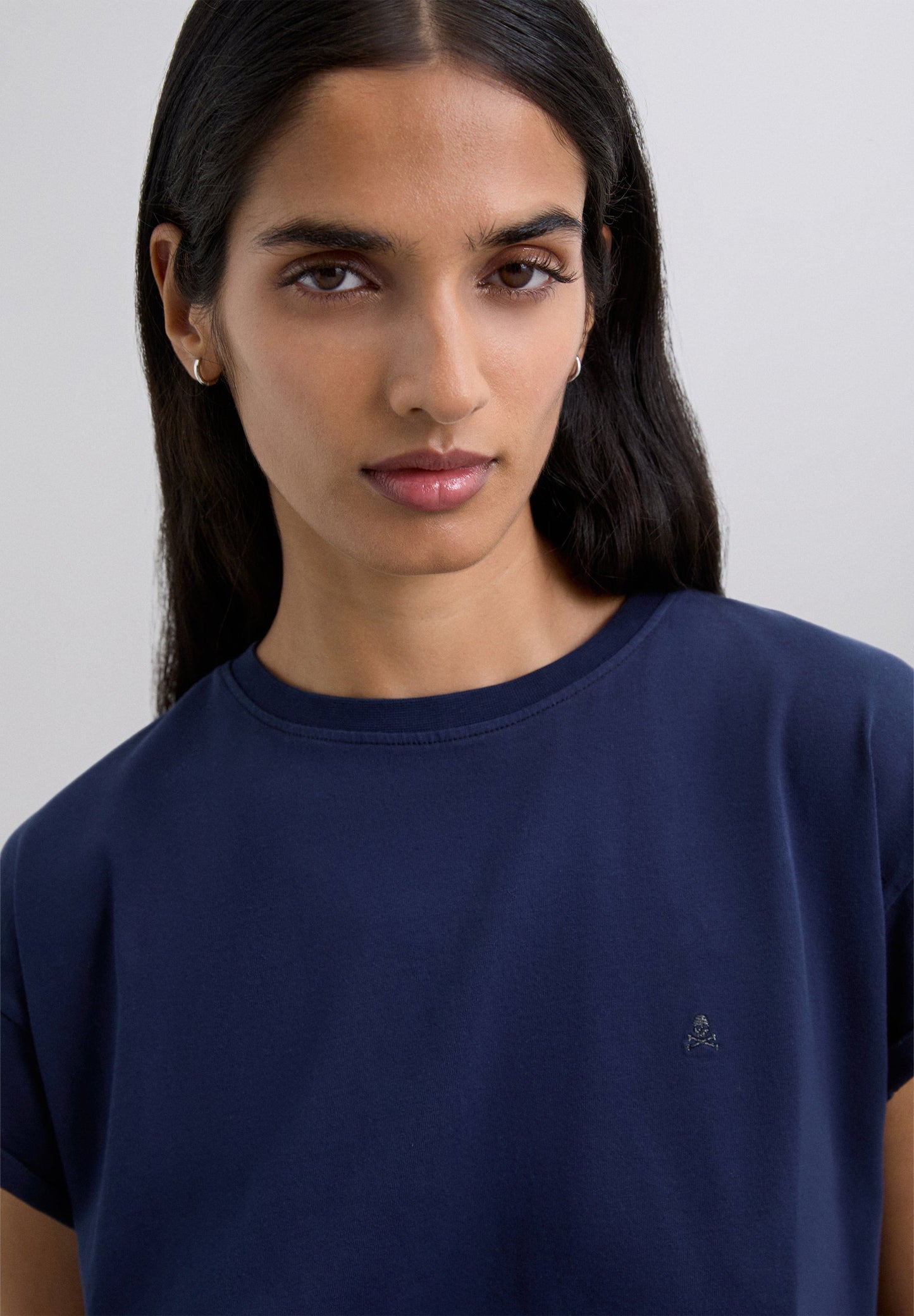 EMBROIDERED SKULL T-SHIRT