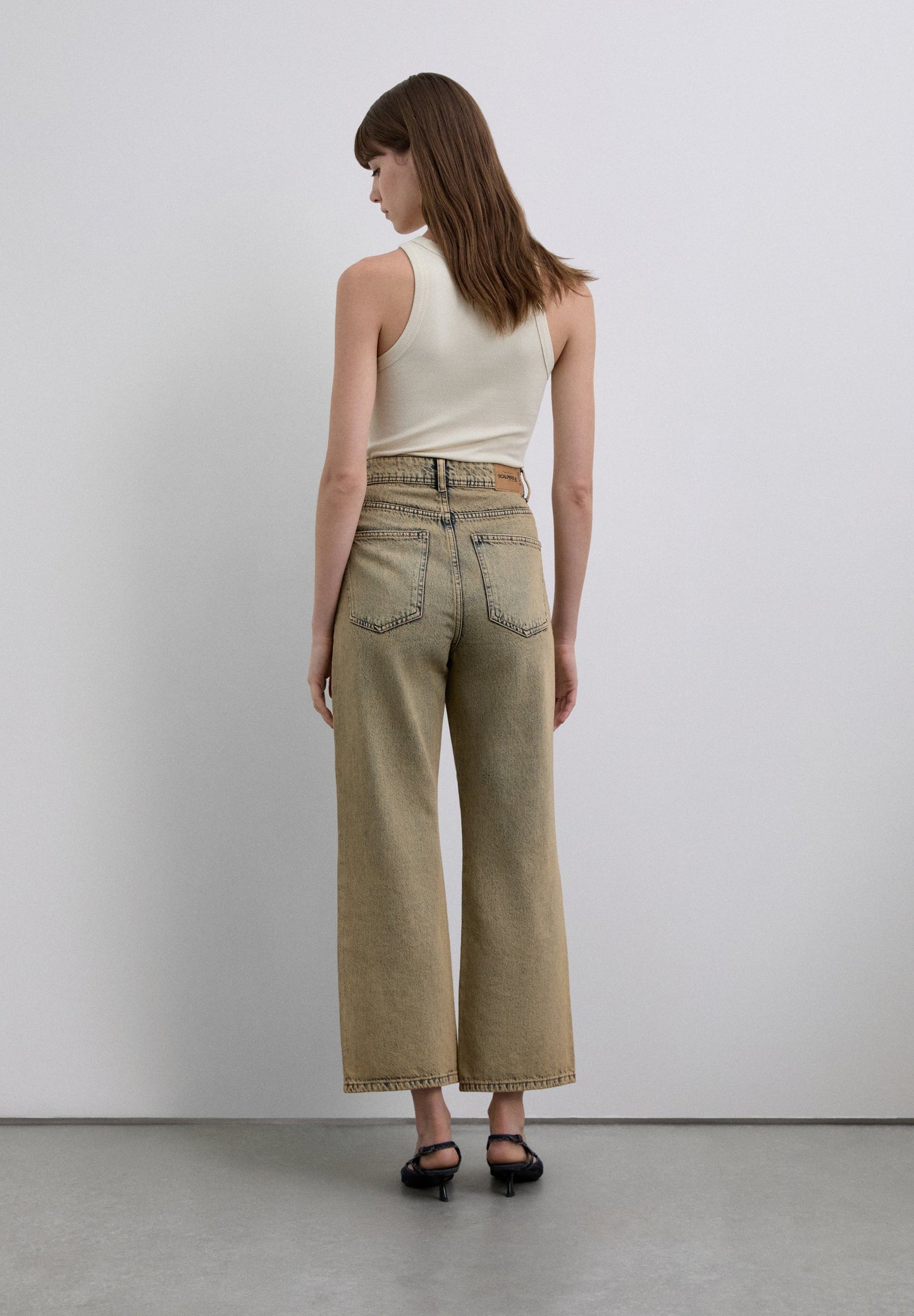 FADED STRAIGHT JEANS