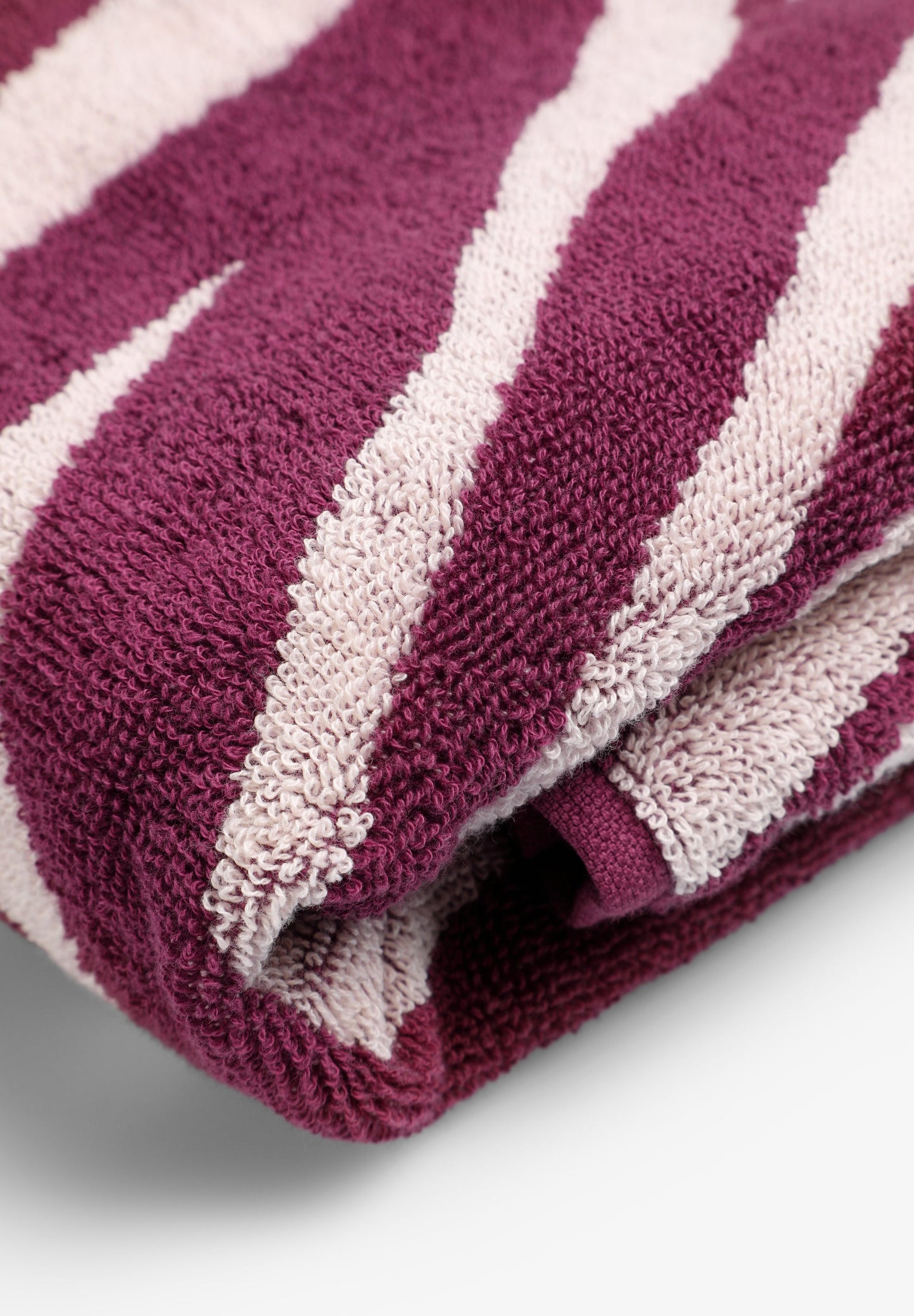 PRINTED BEACH TOWEL | ROBIN X SCALPERS