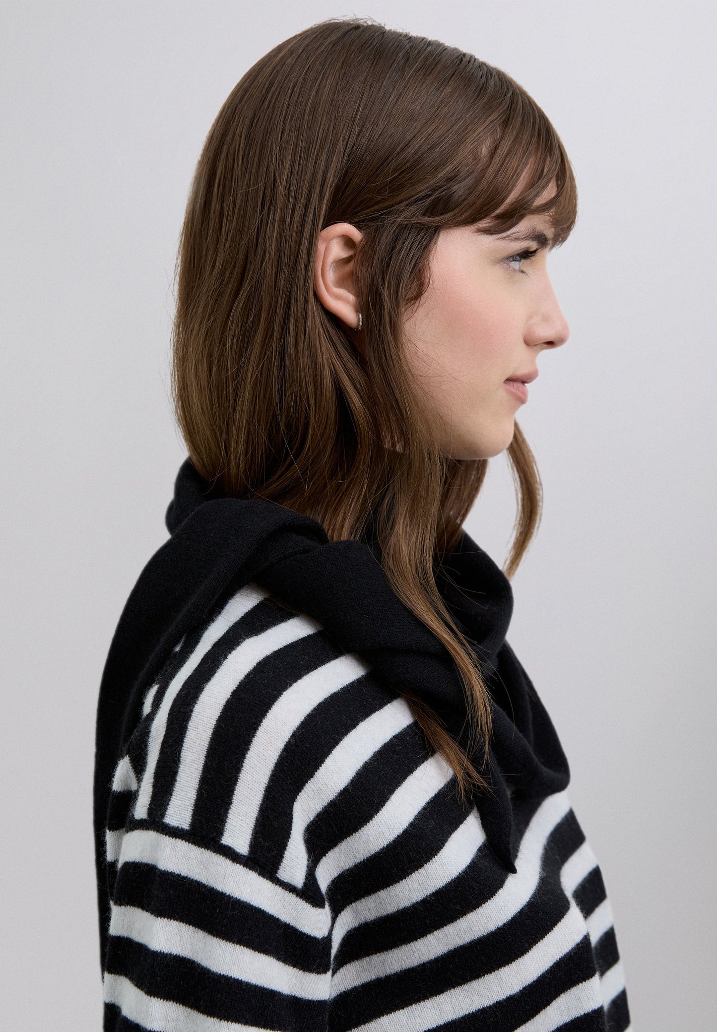 ROLL NECK WOOL SWEATER