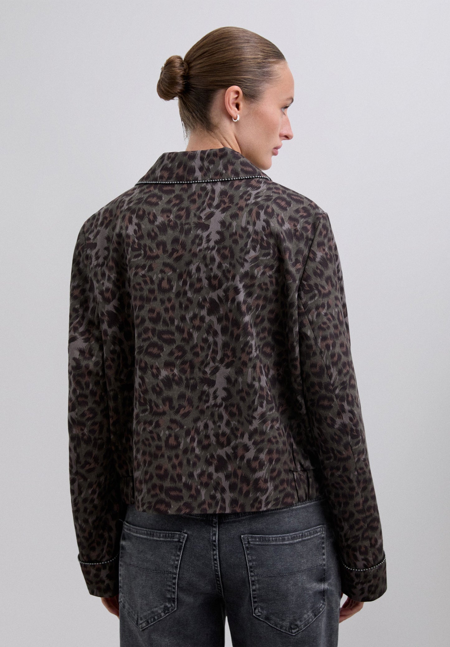 ANIMAL PRINT JACKET WITH STUDS