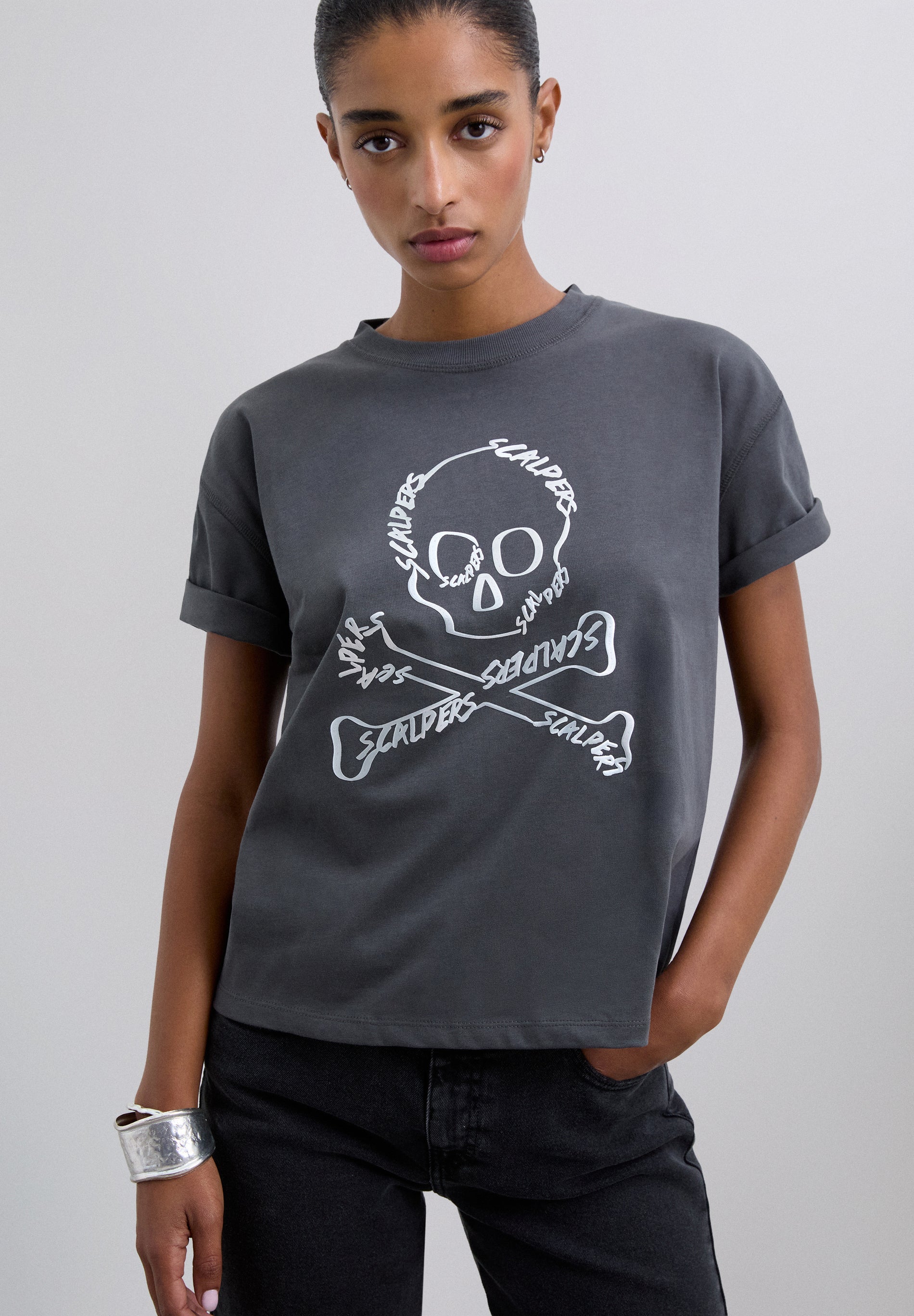 T-SHIRT WITH SKULL PRINT