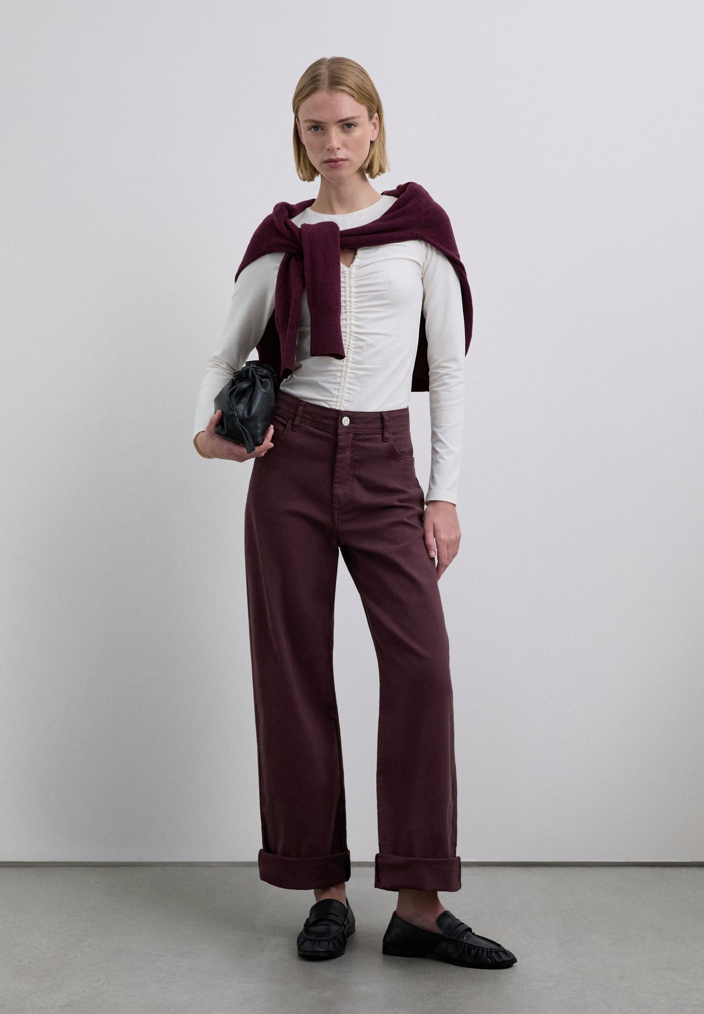 GATHERED T-SHIRT WITH VENT