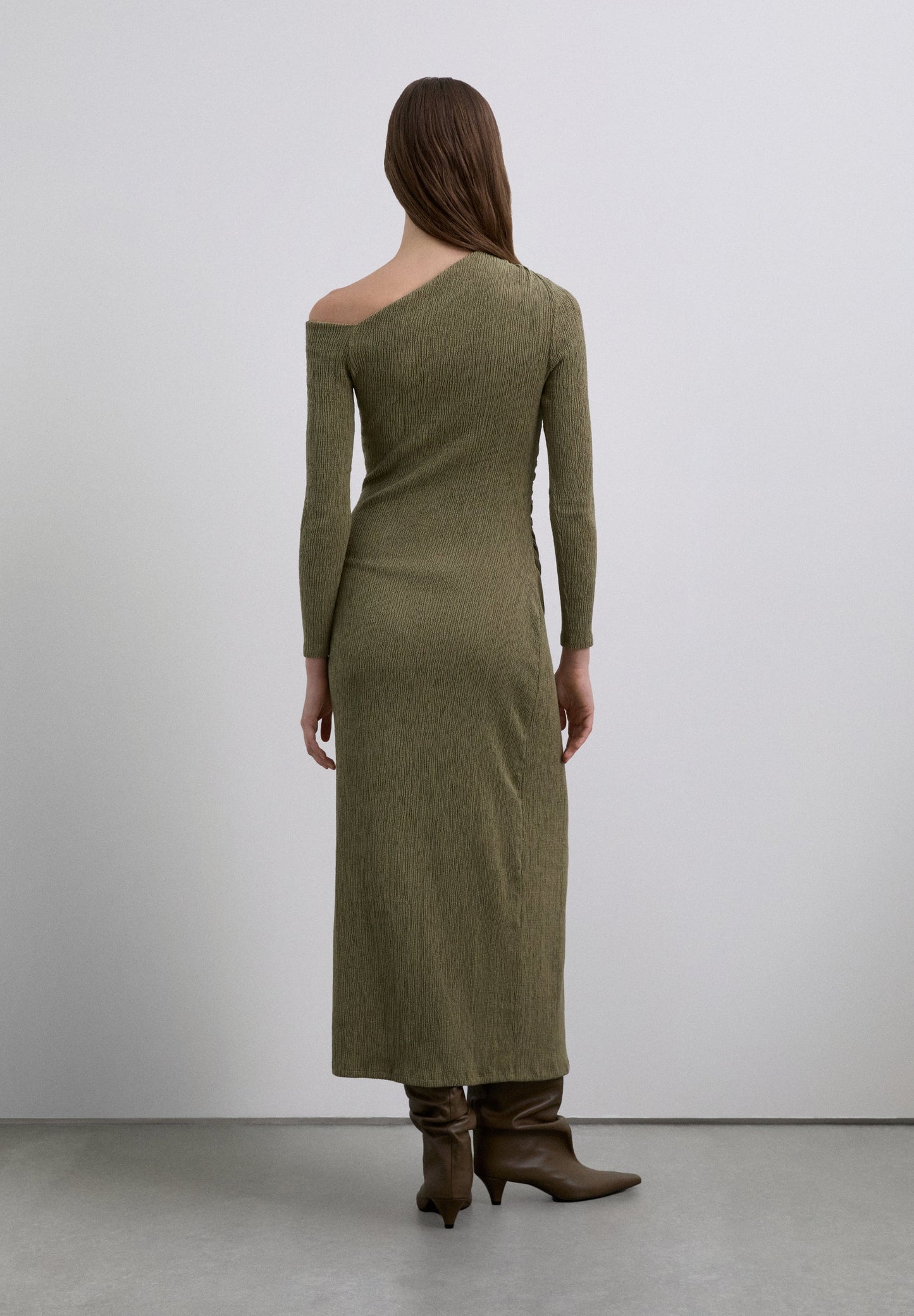 LONG ASYMMETRIC NECKLINE DRESS