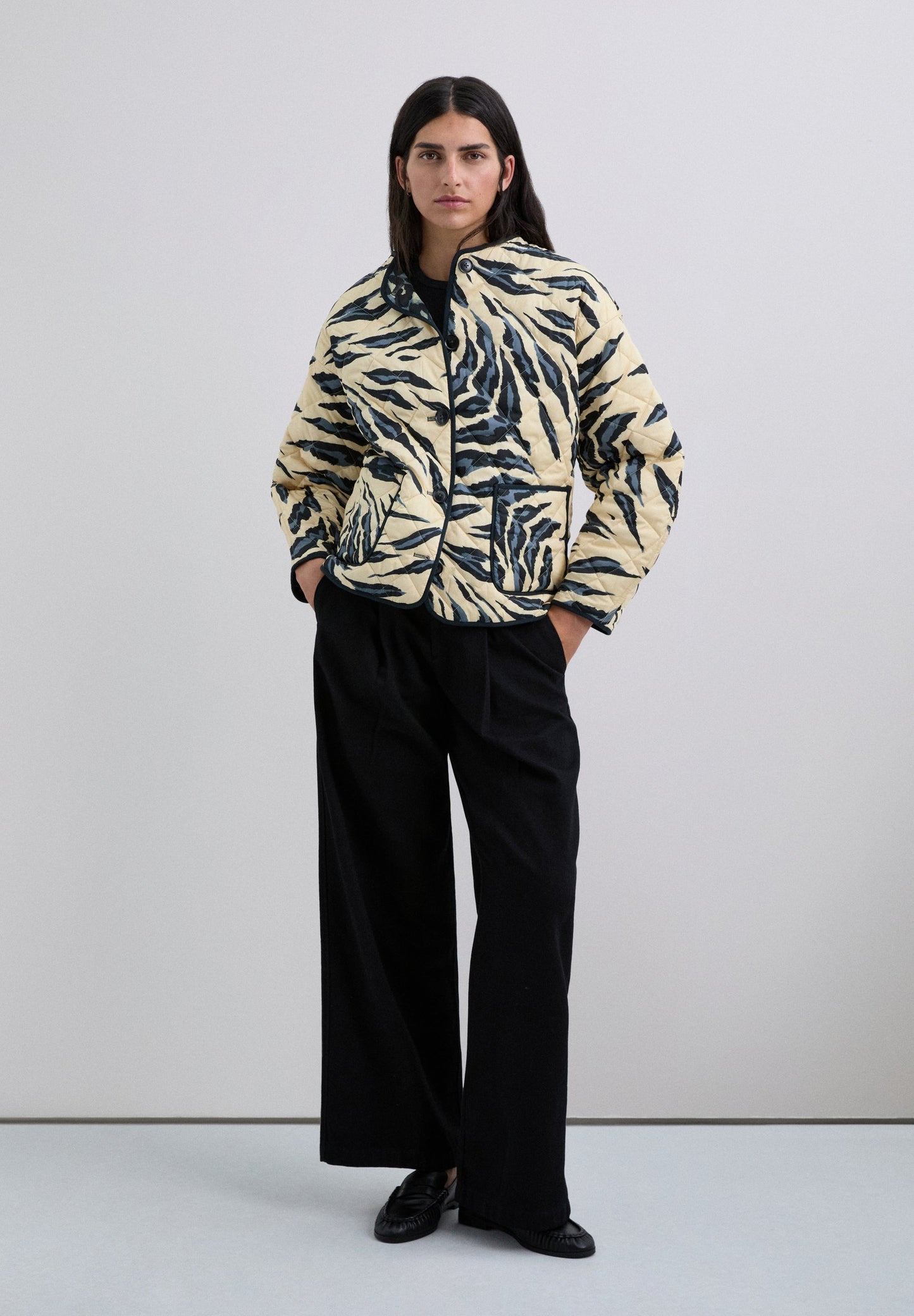 ANIMAL PRINT REVERSIBLE JACKET