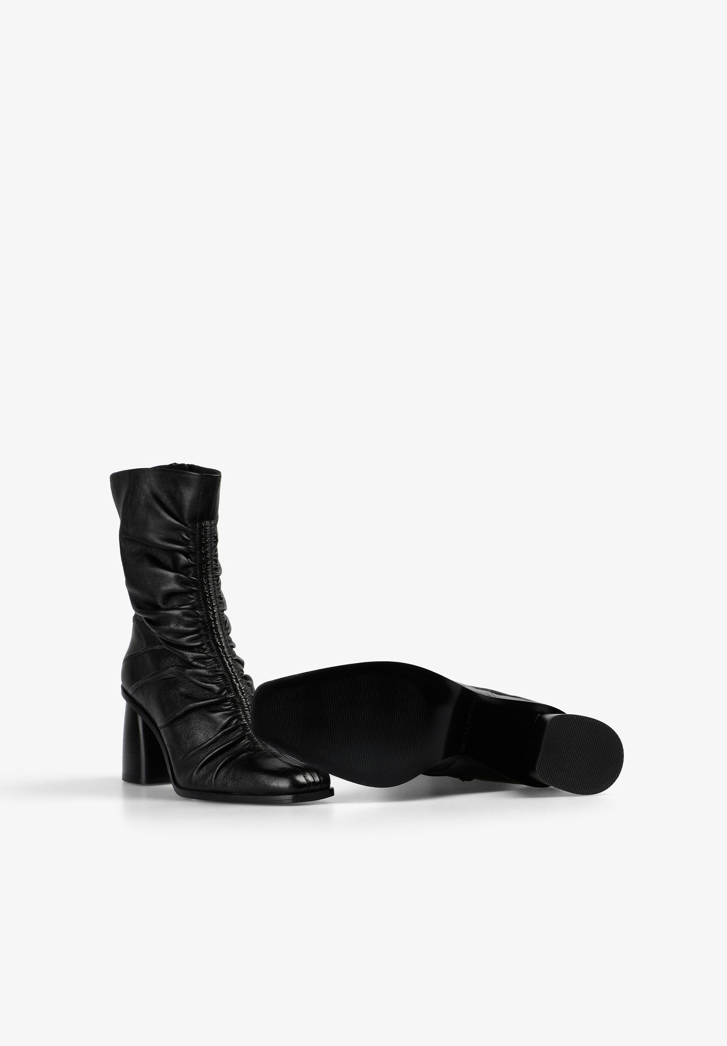 GATHERED LEATHER BOOT