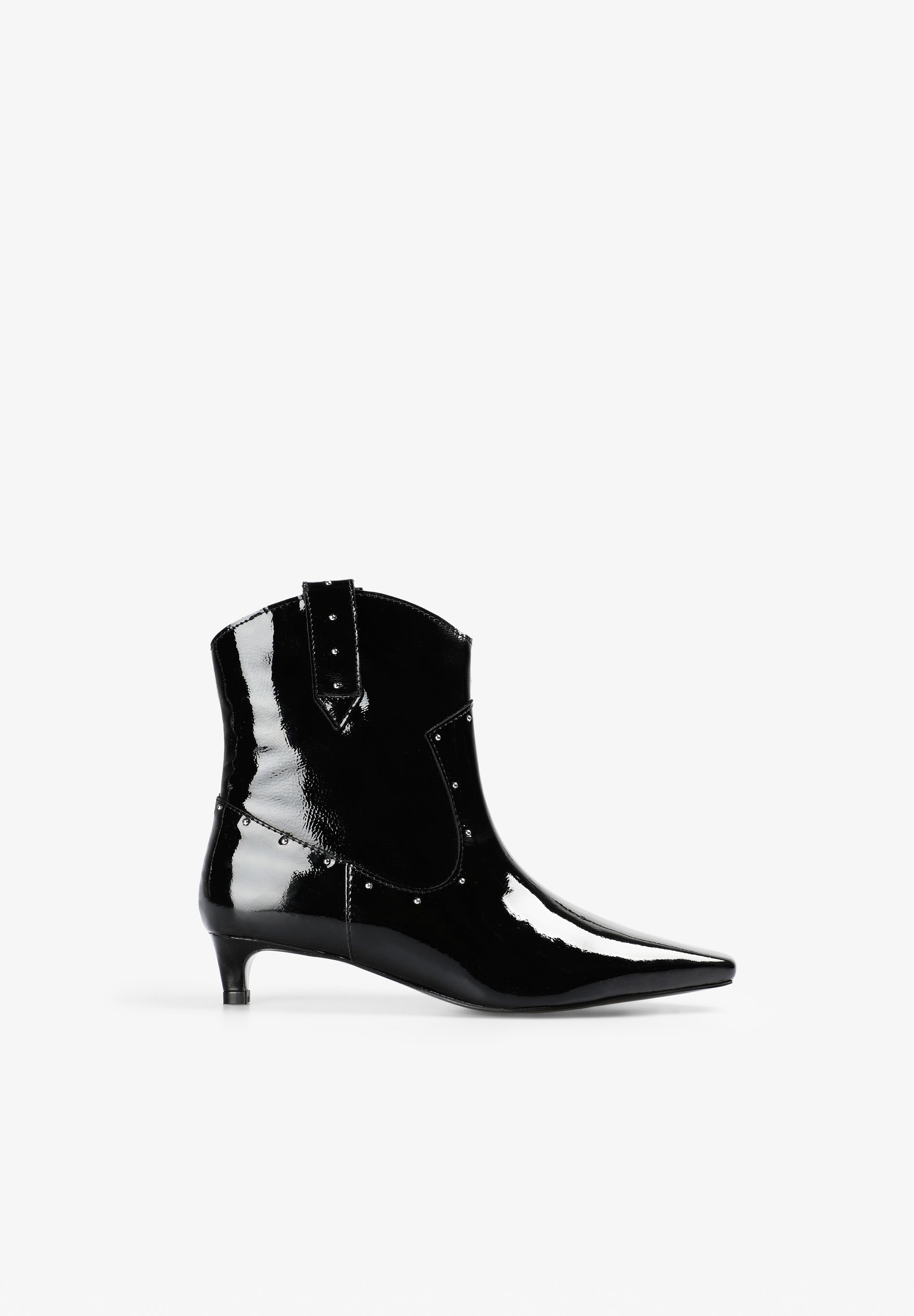 LEATHER BOOTS WITH STUDS