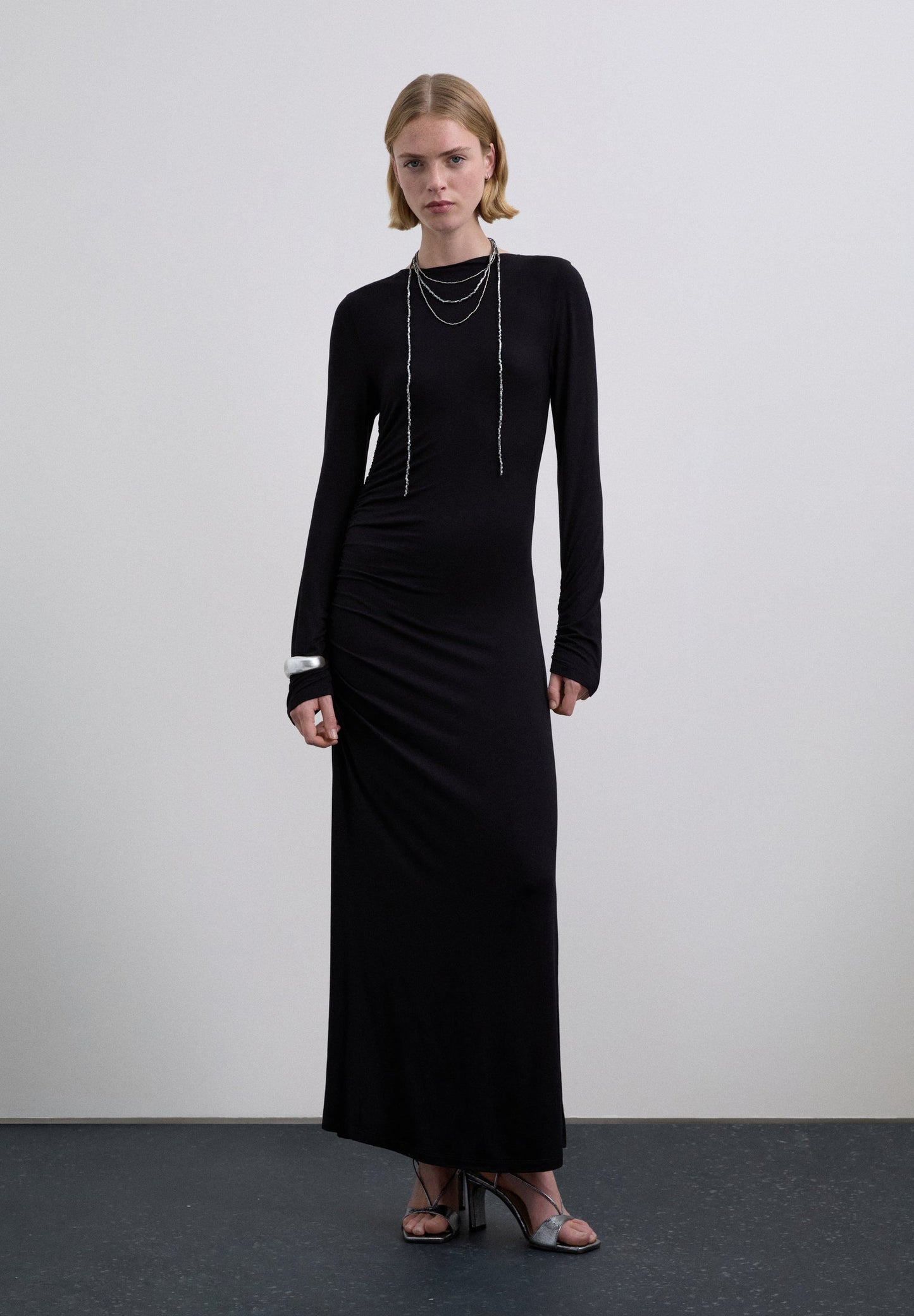 VESTIDO PUNTO COLLAR - Scalpers