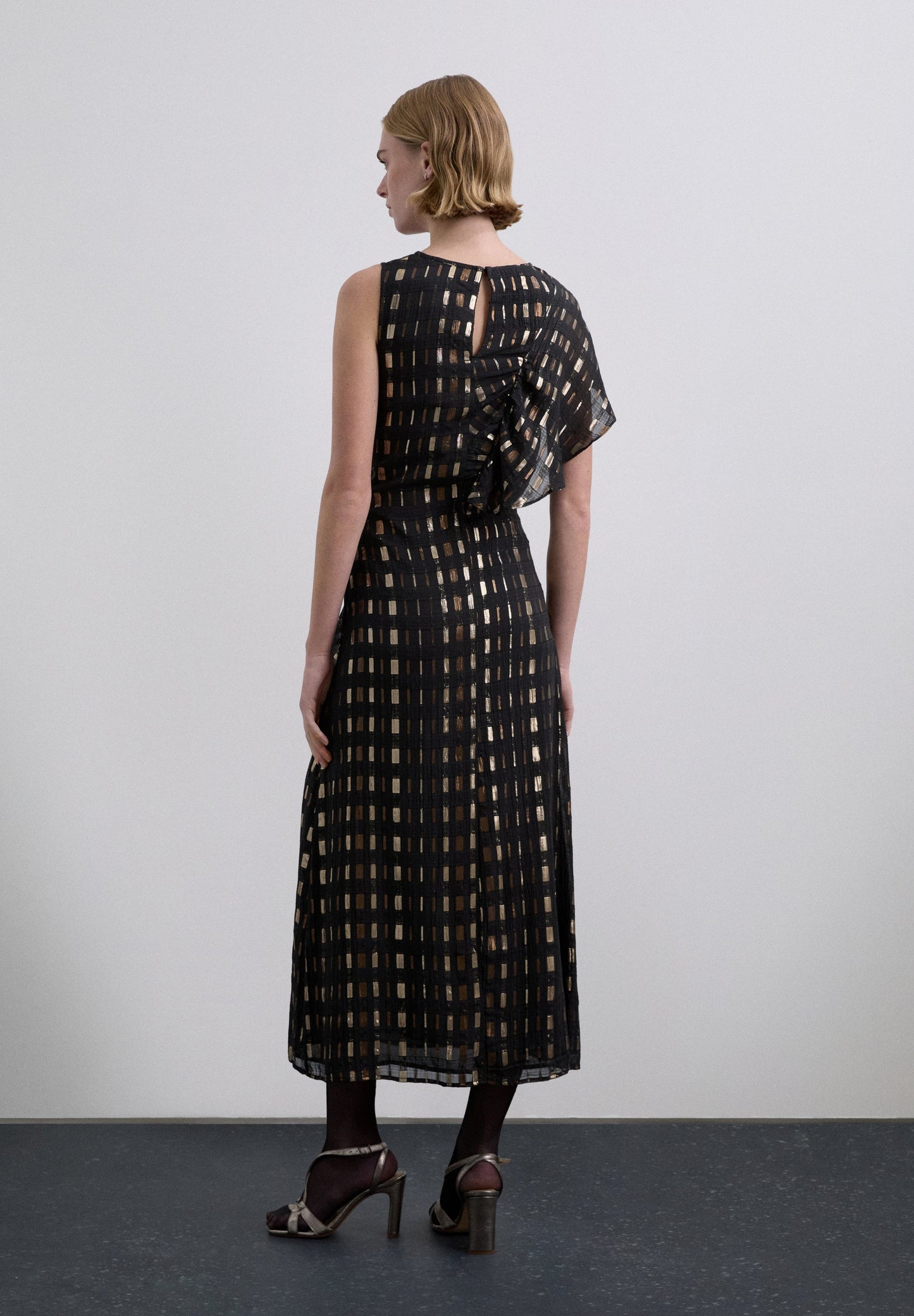 METALLIC PRINT DRESS WITH RUFFLE