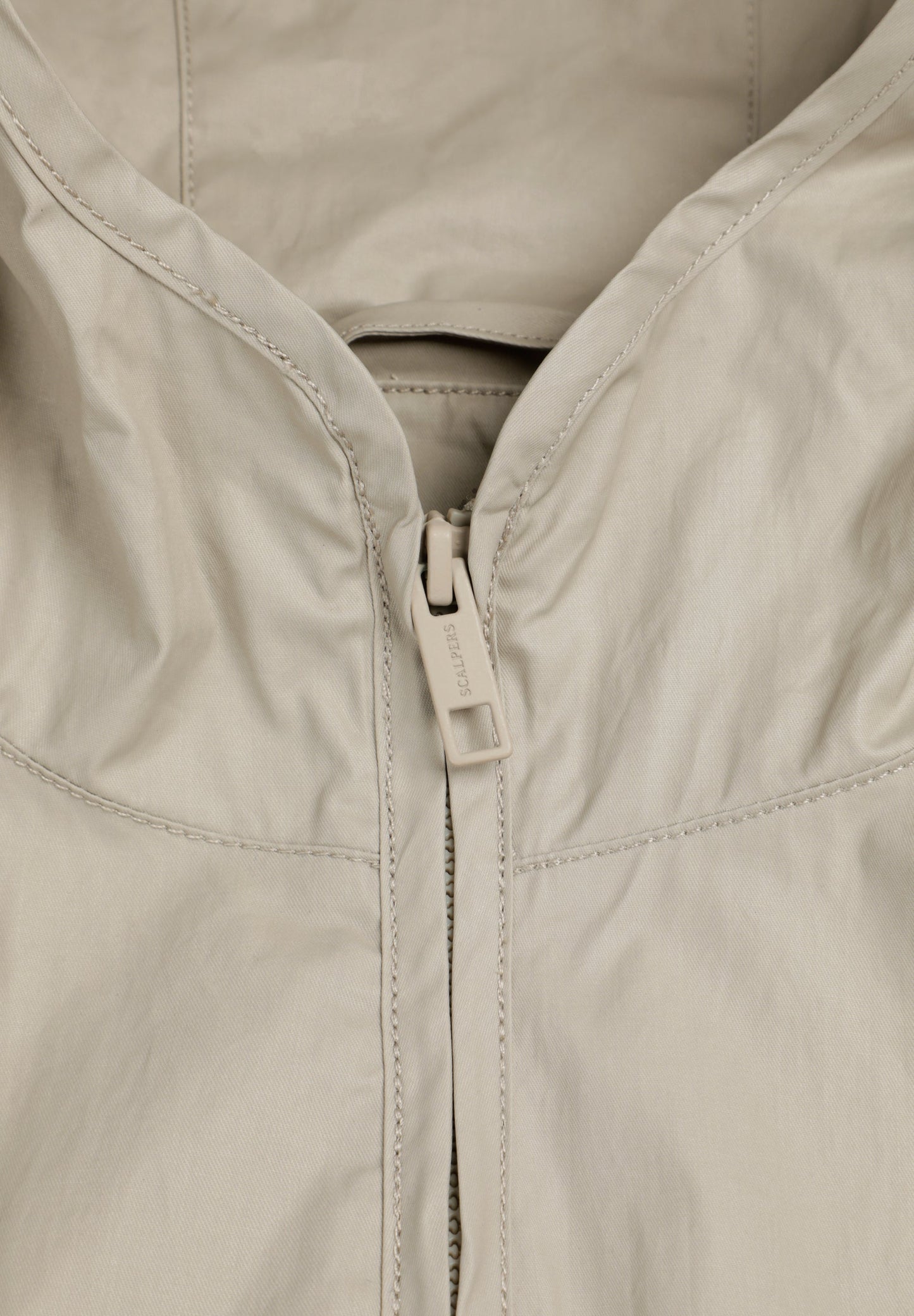 JACKET WITH MESH HOOD