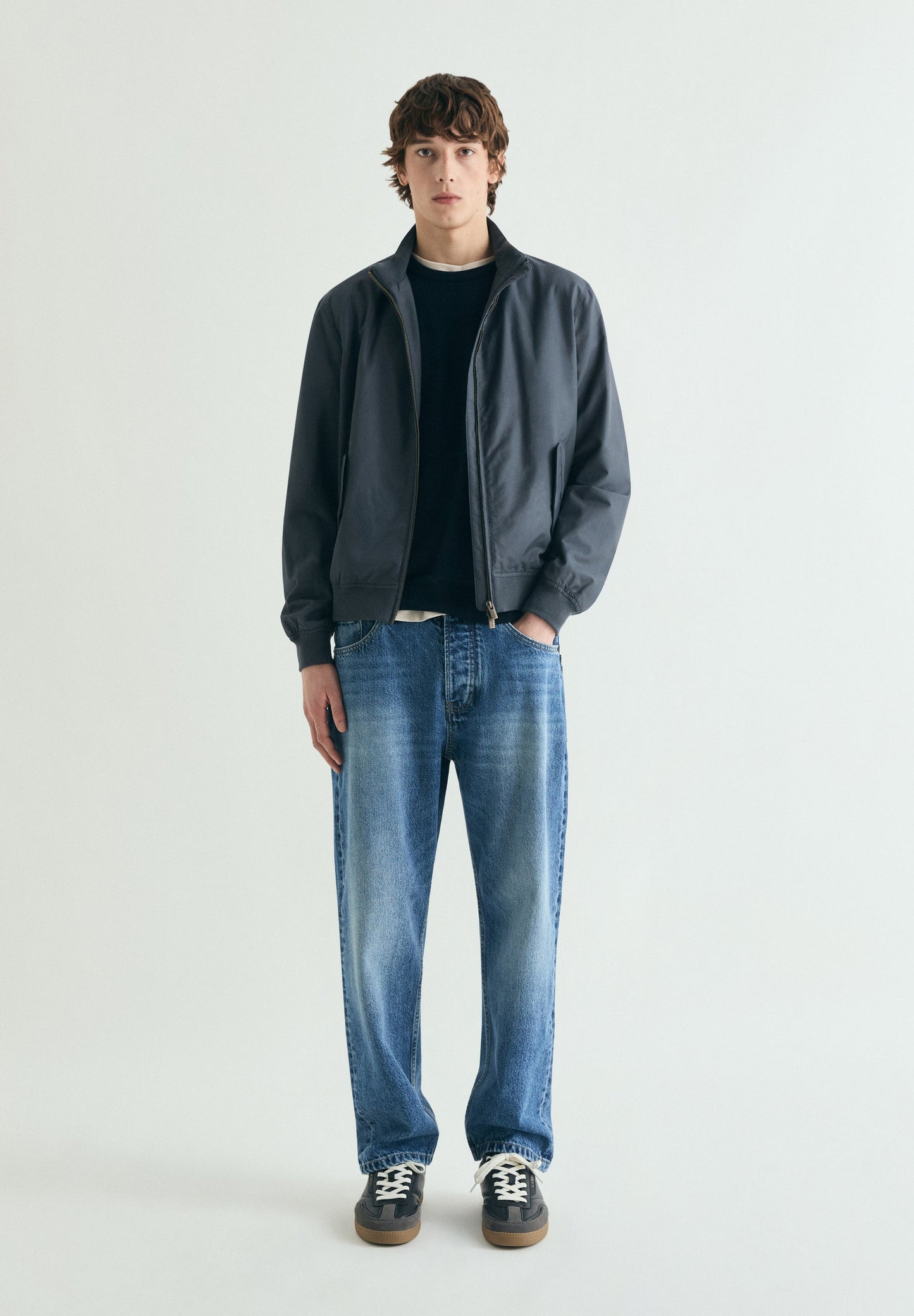 NIGH NECK BOMBER JACKET