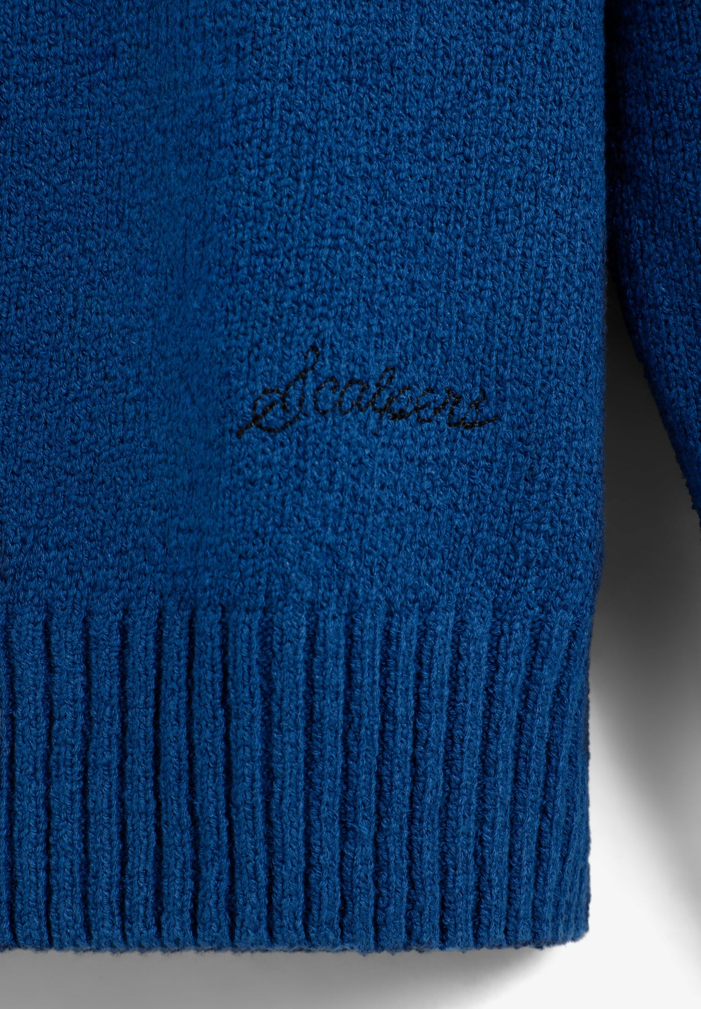 FINE KNIT SWEATER