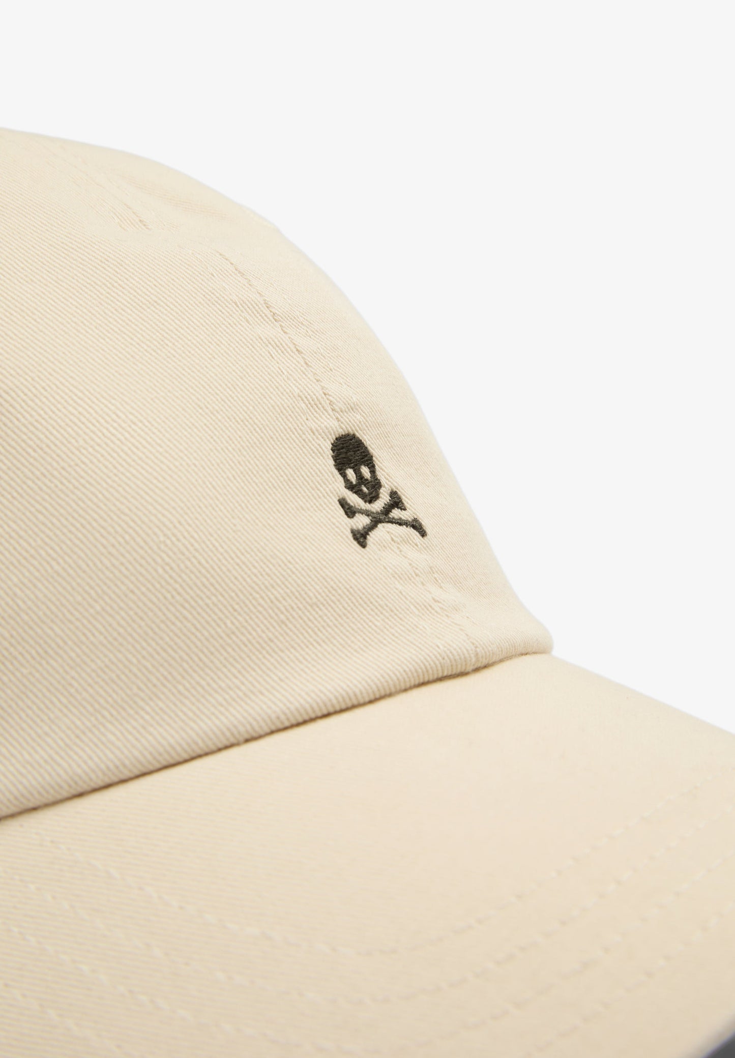 EMBROIDERED SKULL CAP